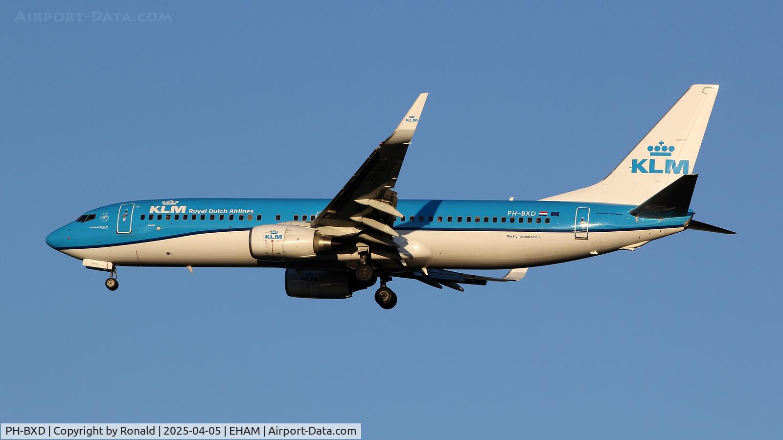 PH-BXD, 1999 Boeing 737-8K2 C/N 29134, at eham