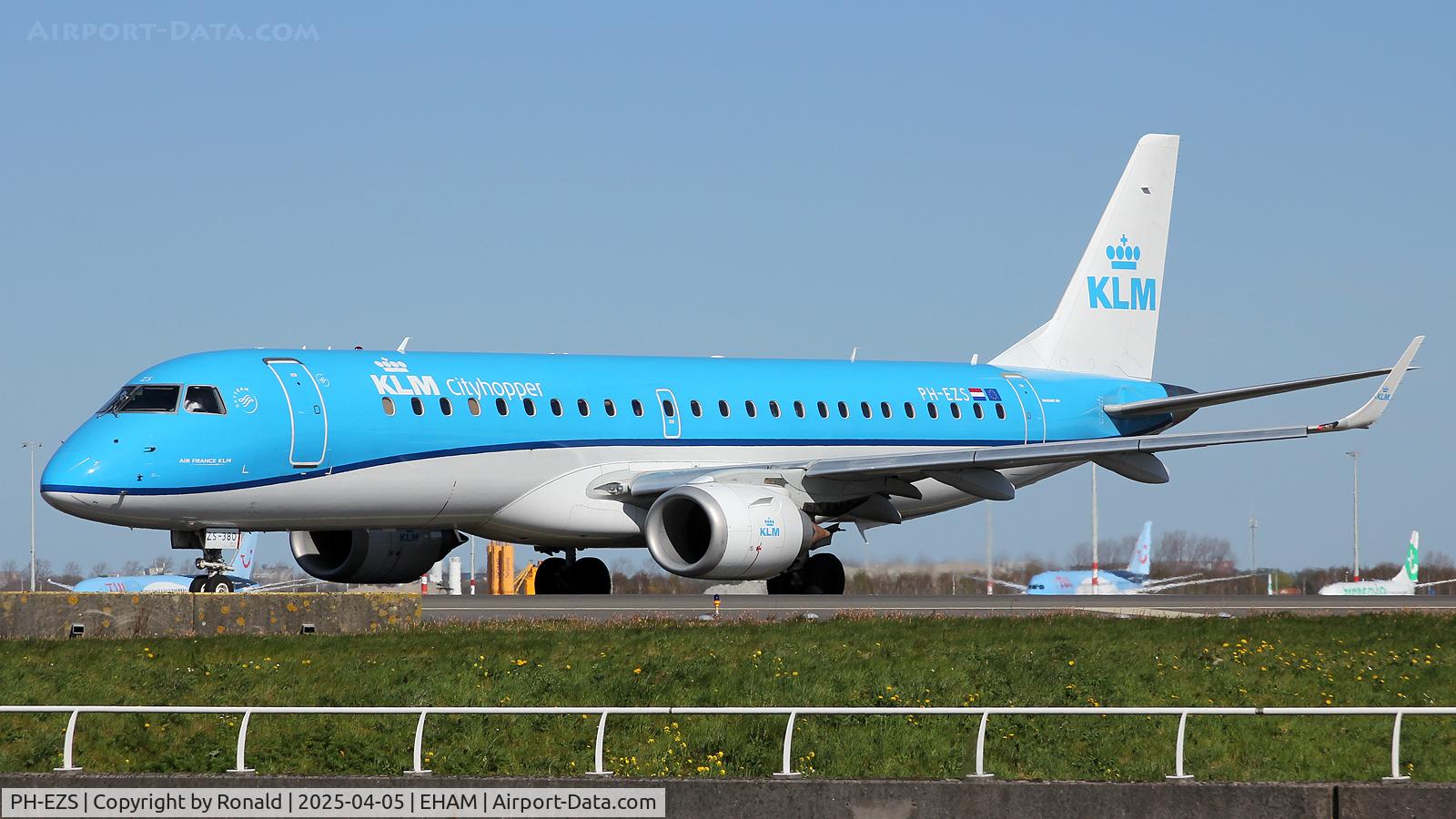 PH-EZS, 2010 Embraer 190LR (ERJ-190-100LR) C/N 19000380, at eham