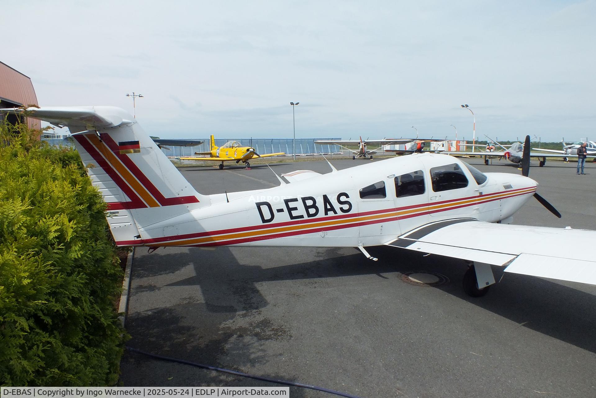 D-EBAS, Piper PA-28RT-201T Arrow IV C/N 28R8231024, Piper PA-28RT-201T Arrow IV at the 2025 Quax Hangartage / Hangardays at Paderborn Lippstadt airport