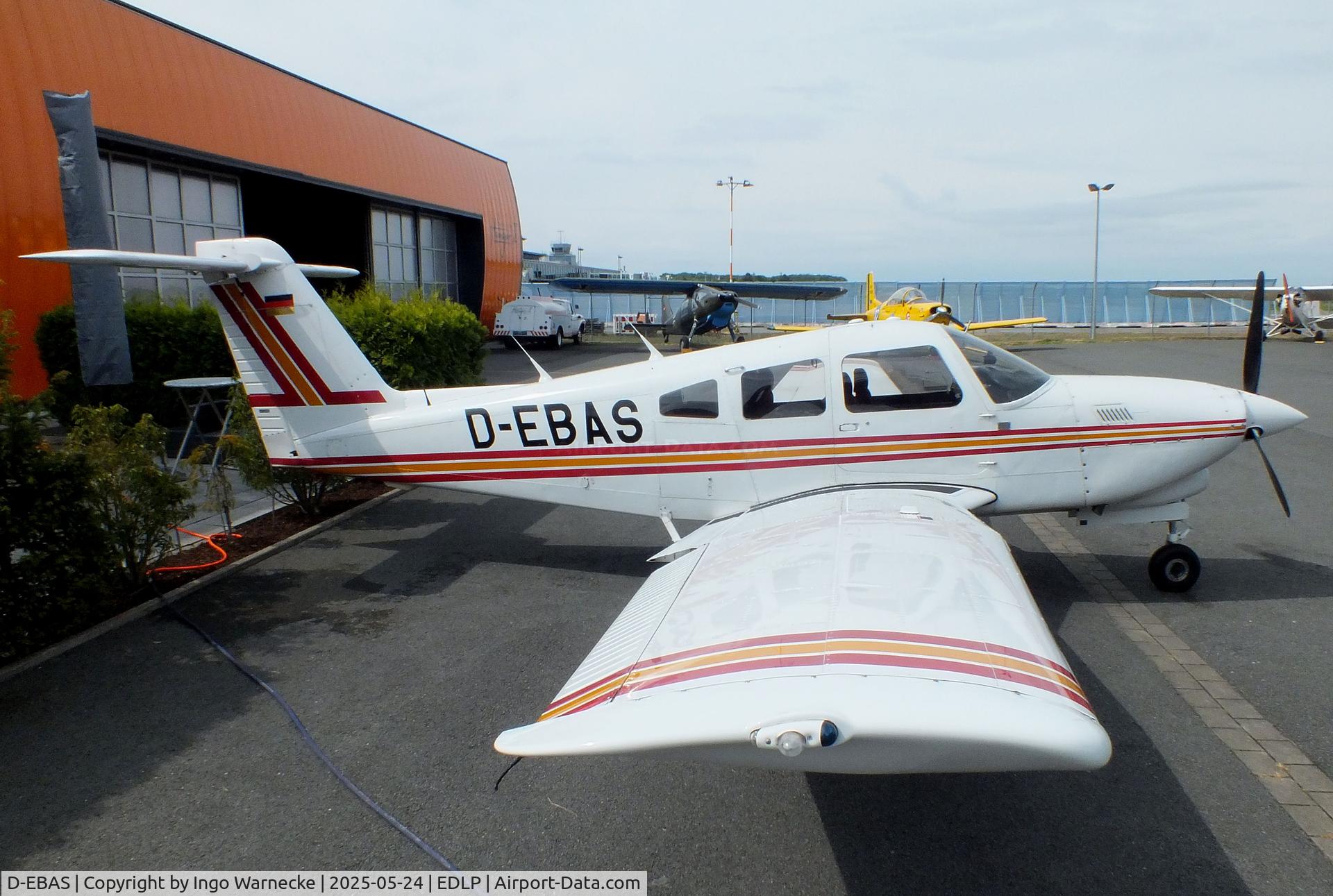 D-EBAS, Piper PA-28RT-201T Arrow IV C/N 28R8231024, Piper PA-28RT-201T Arrow IV at the 2025 Quax Hangartage / Hangardays at Paderborn Lippstadt airport