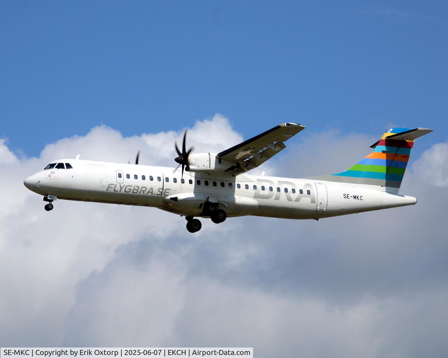 SE-MKC, 2016 ATR 72-600 (72-212A) C/N 1313, SE-MKC landing rw 22L