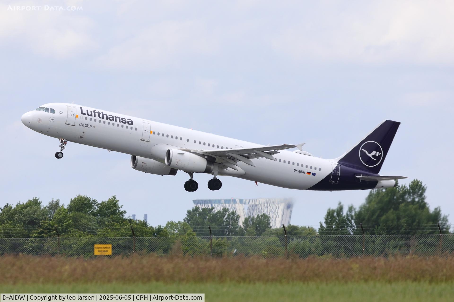 D-AIDW, 2014 Airbus A321-231 C/N 6415, Copenhagen 5.6.2025