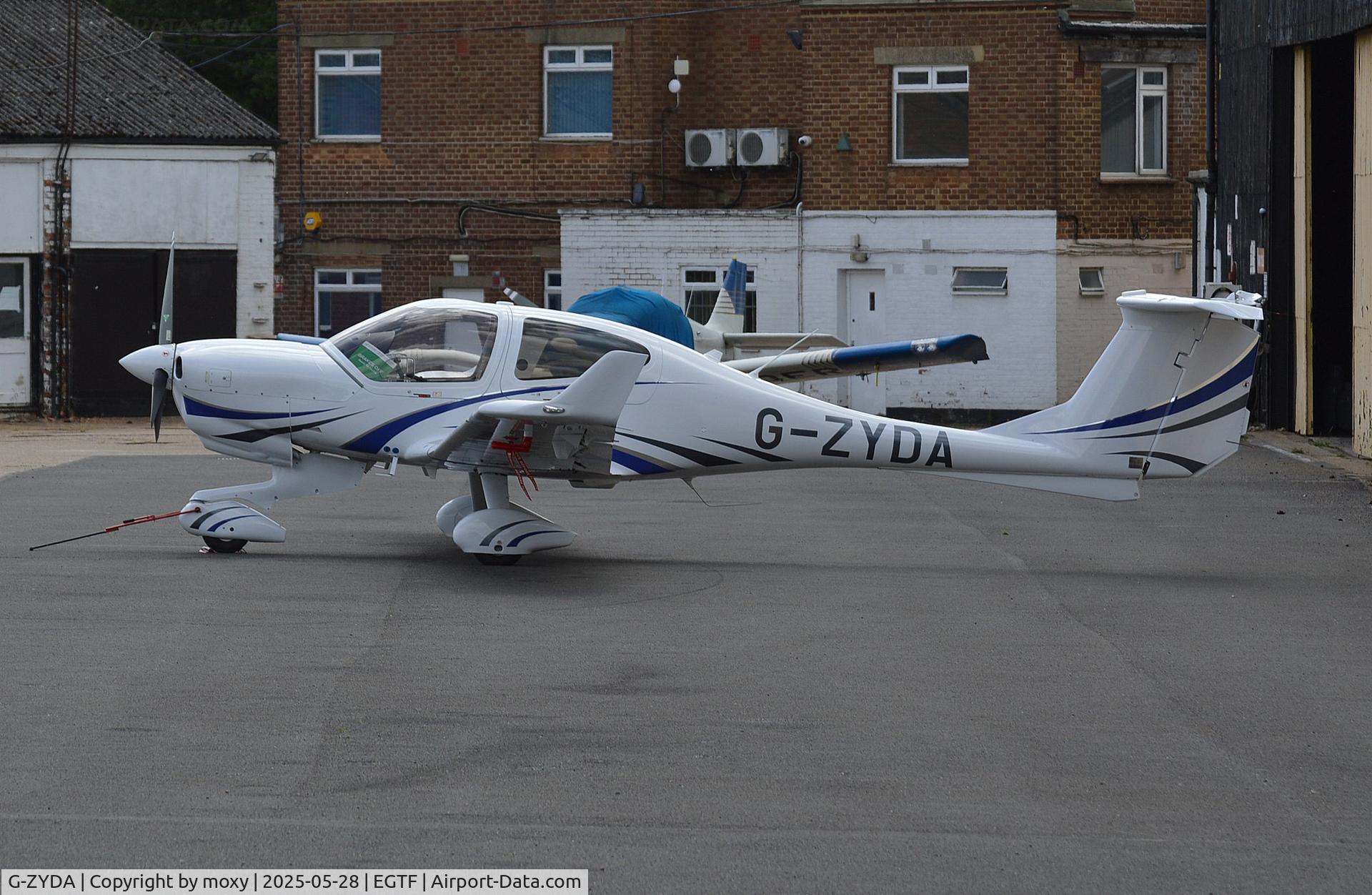 G-ZYDA, 2022 Diamond DA-40NG Diamond Star C/N 40.N575, Diamond DA-40NG at Fairoaks.