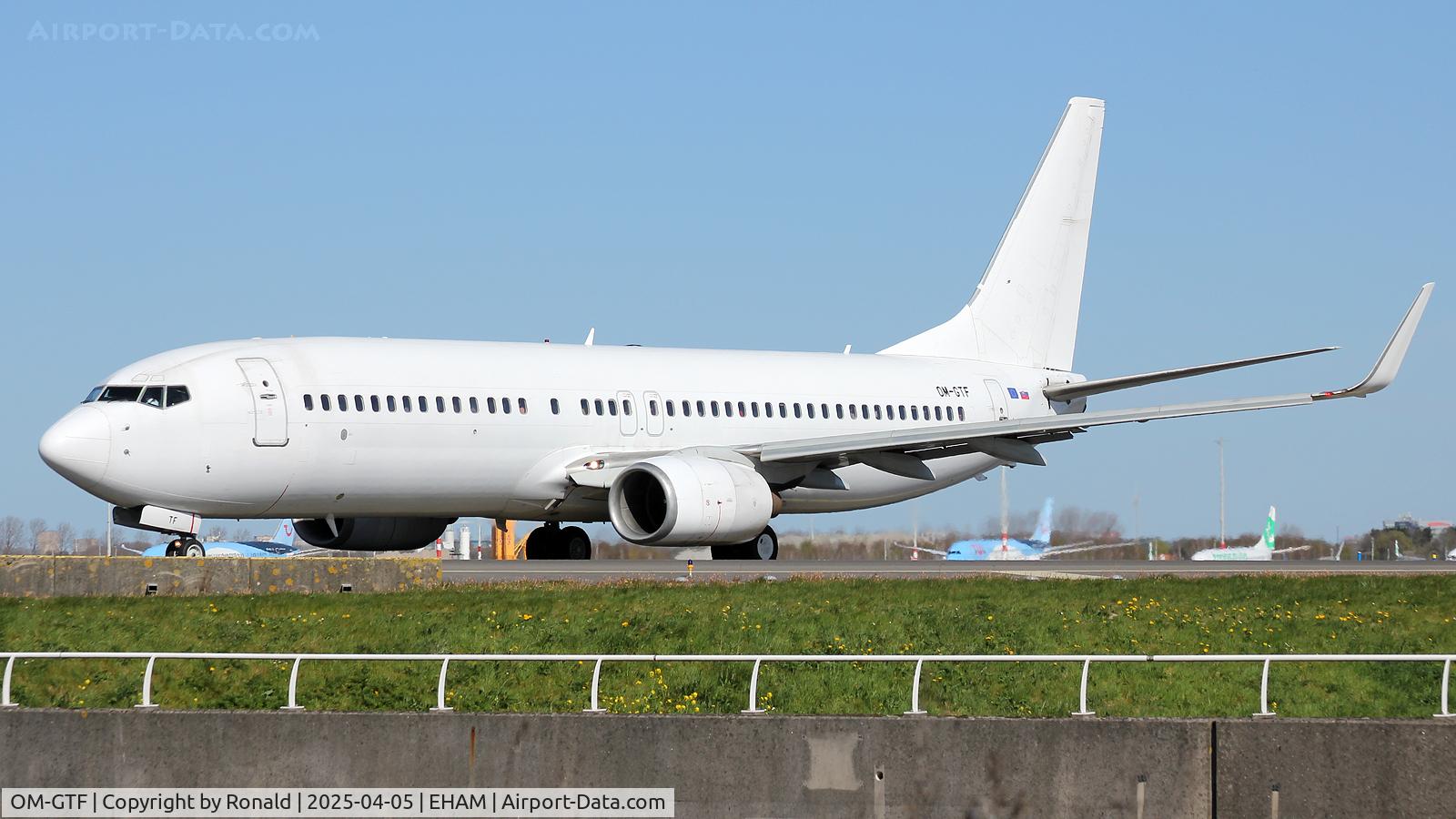OM-GTF, 1998 Boeing 737-86J C/N 28070, at eham