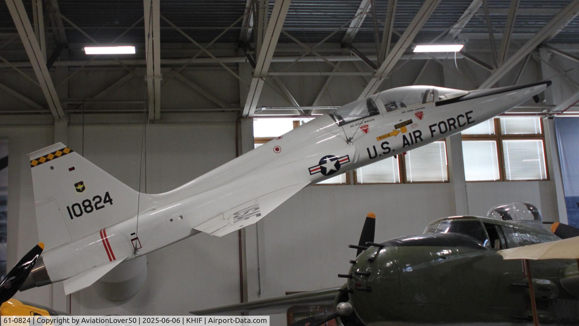 61-0824, 1961 Northrop T-38A Talon C/N N.5190, T-38A