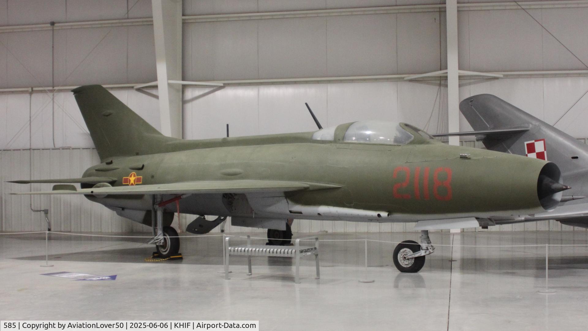585, Mikoyan-Gurevich MiG-21F-13 C/N 585, MiG-21F-13