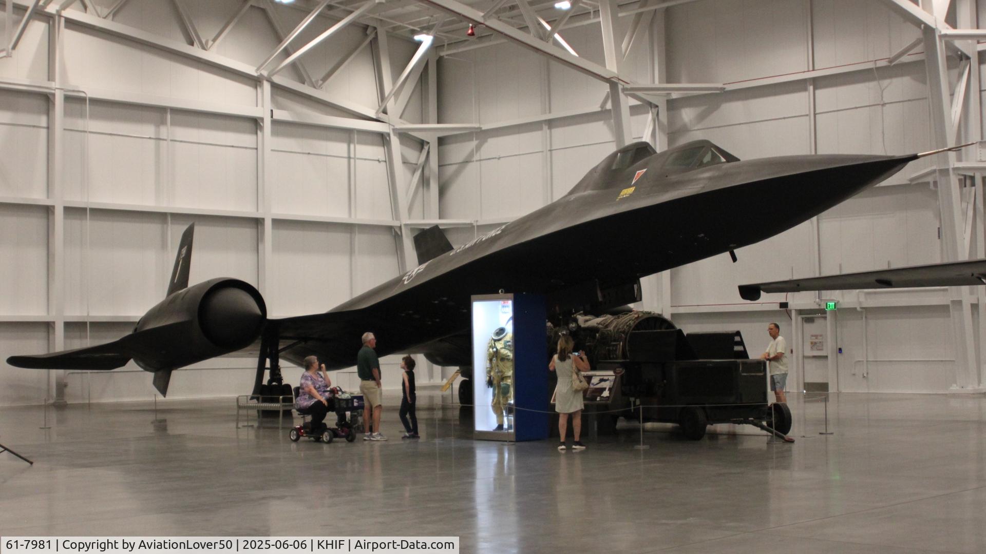 61-7981, Lockheed SR-71C Blackbird C/N 2000, SR-71C