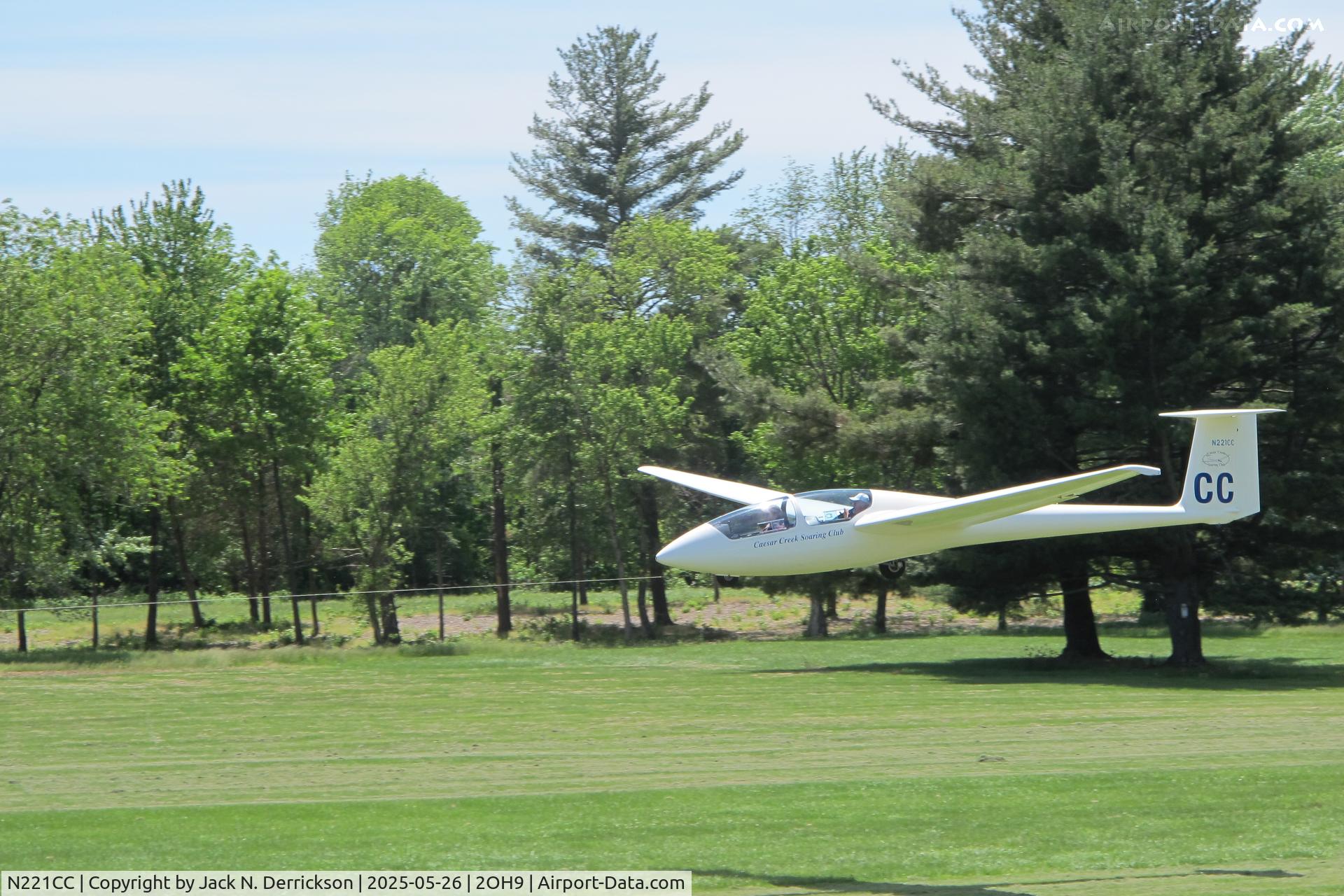 N221CC, 2001 Schleicher ASK-21 C/N 21733, Wright Memorial