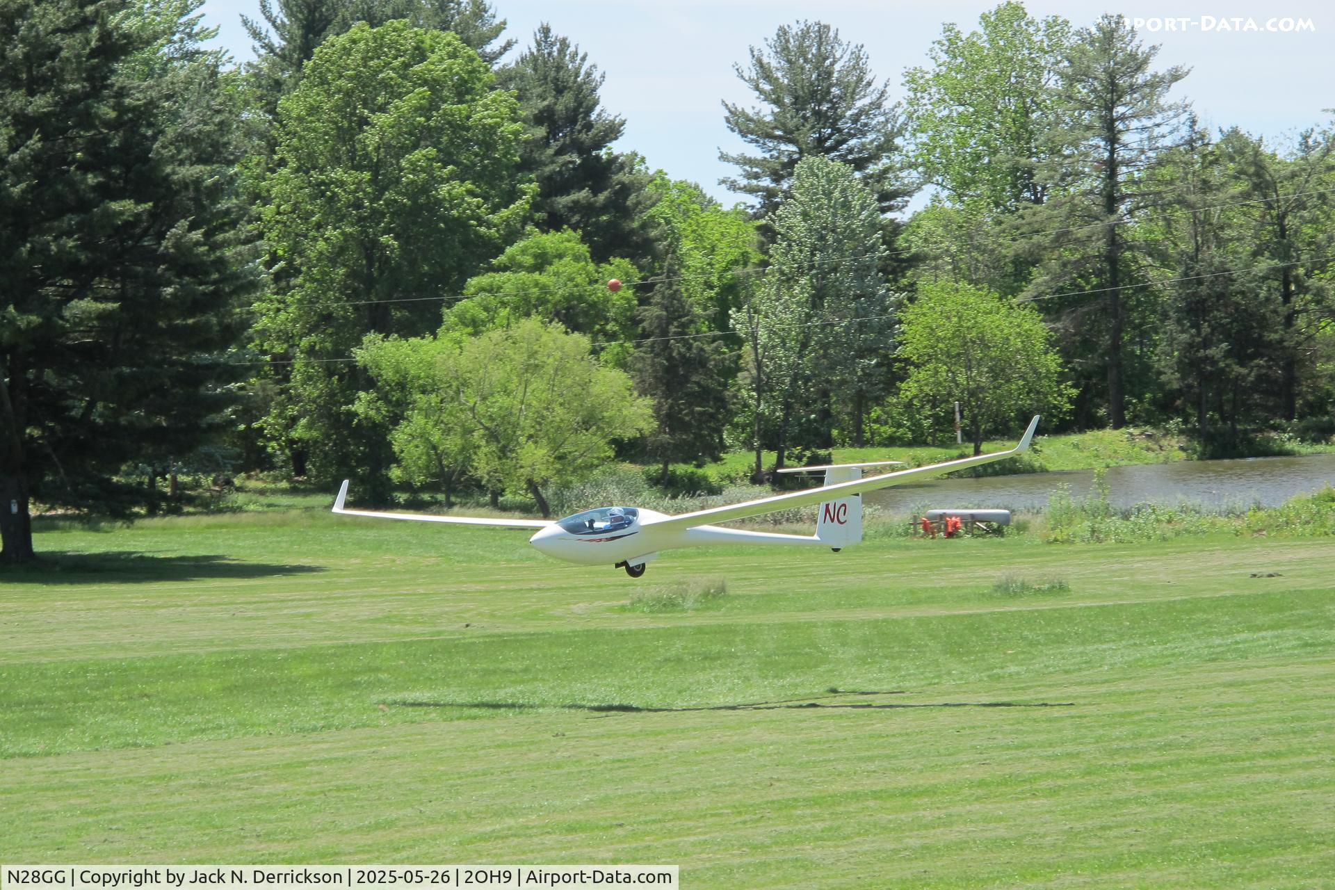 N28GG, 2002 Schleicher ASW-28 C/N 28056, Wright Memorial