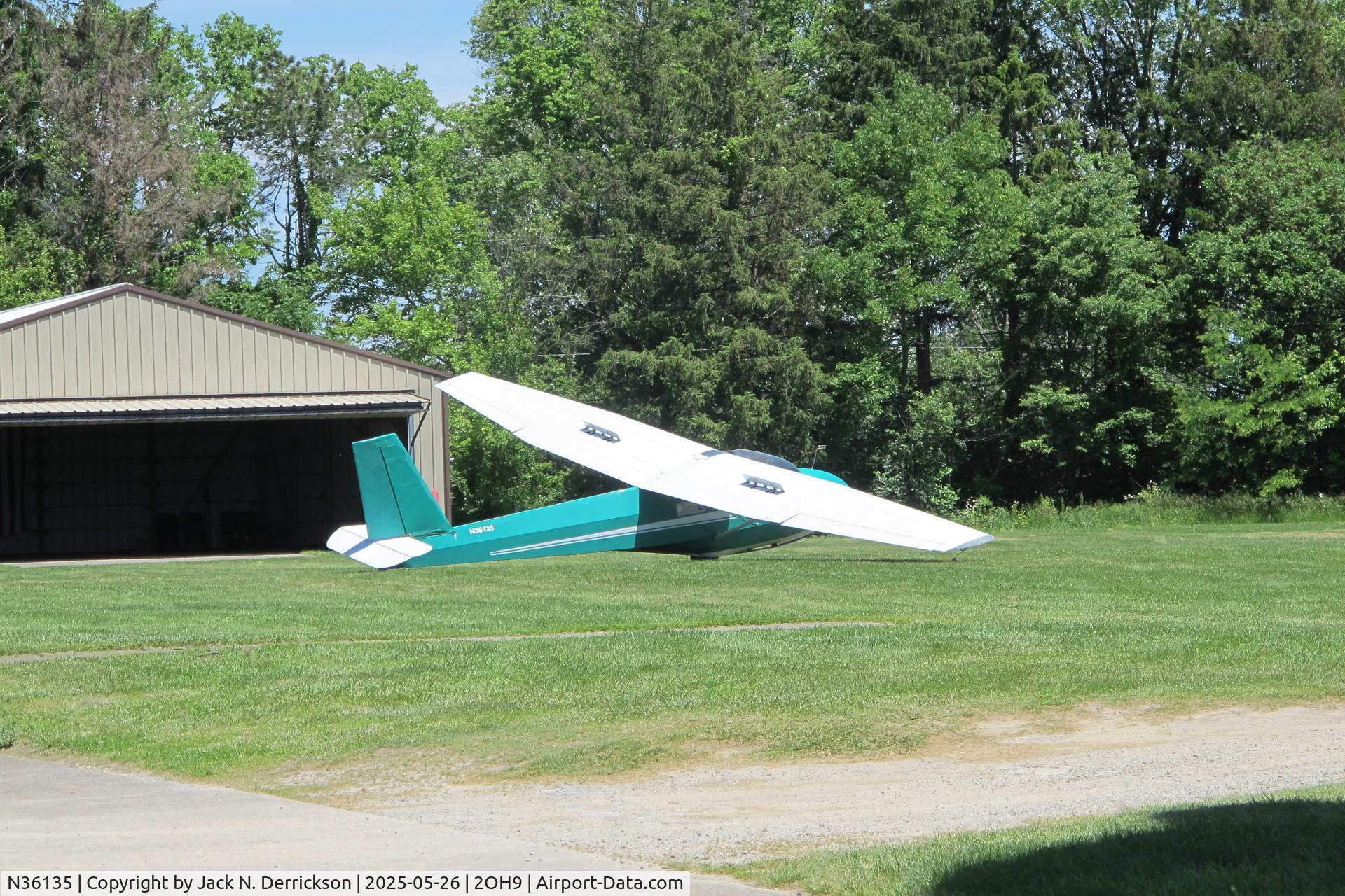 N36135, 1981 Schweizer SGS 2-33A C/N 564, Wright Memorial