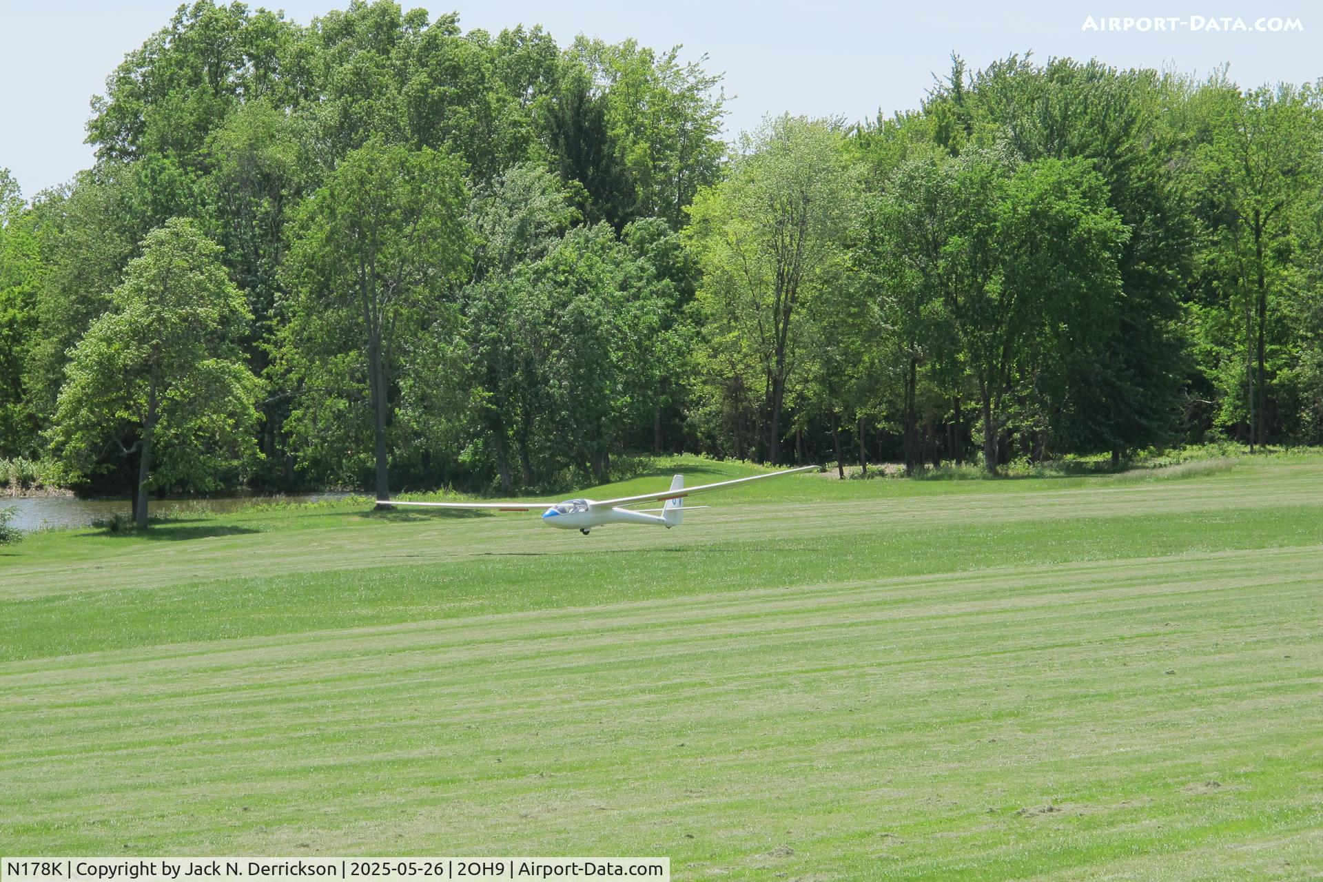N178K, 1970 Schleicher ASW-15 C/N 15062, Wright Memorial