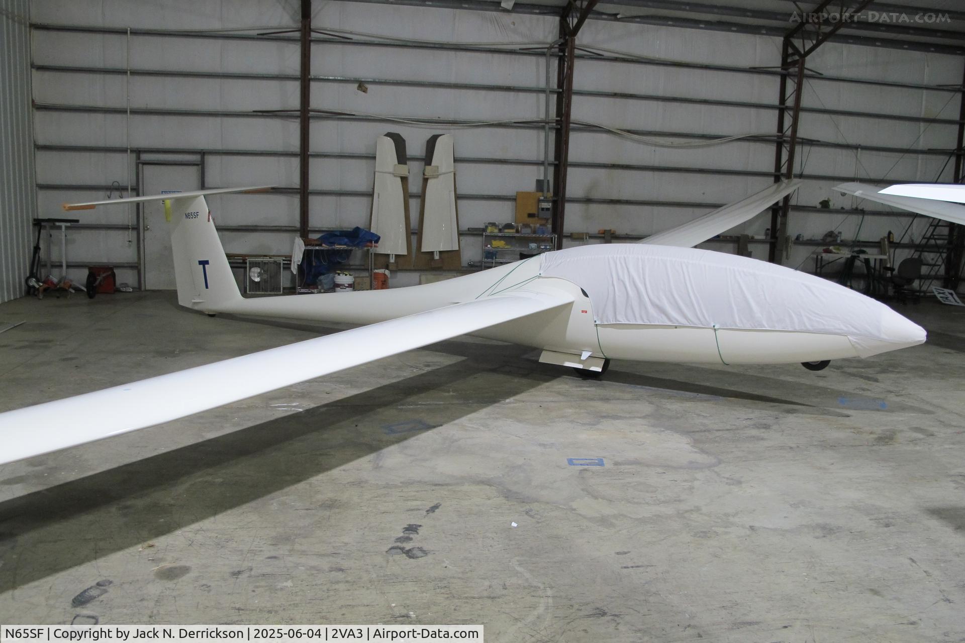 N65SF, 2005 Schempp-Hirth DUO DISCUS C/N 460, Merlin