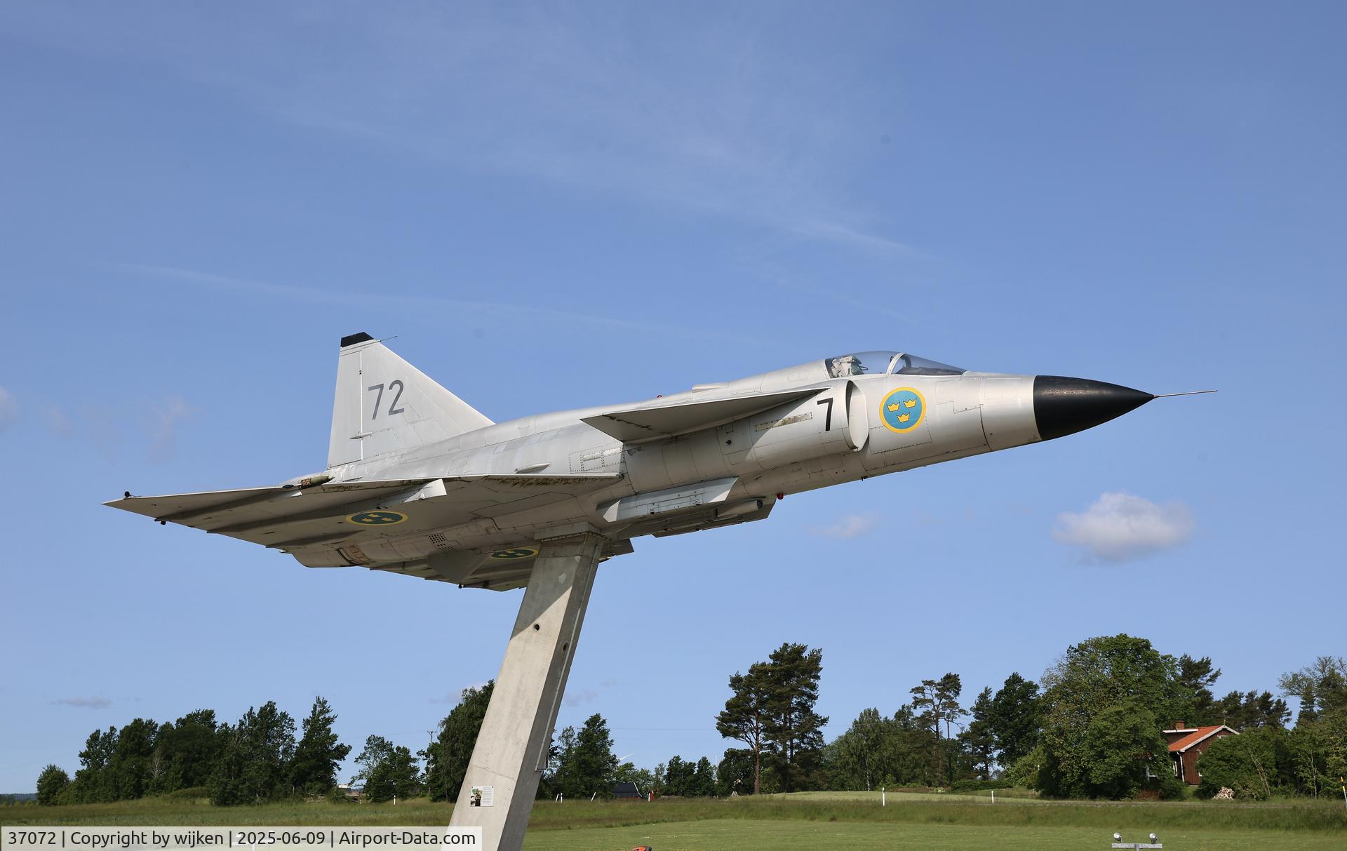 37072, Saab AJ37 Viggen C/N 37072, North Grästorp