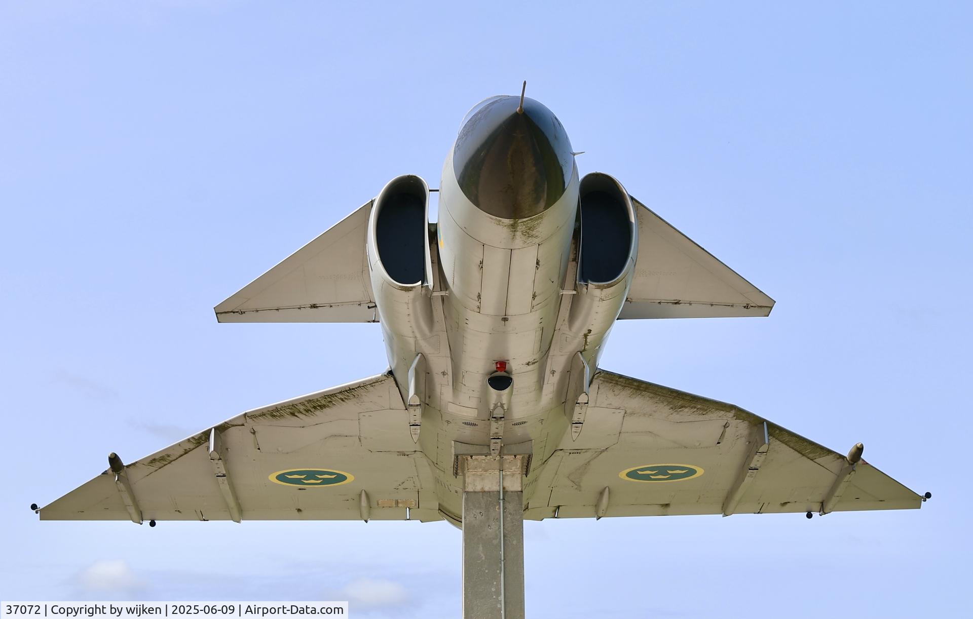 37072, Saab AJ37 Viggen C/N 37072, North Grästorp