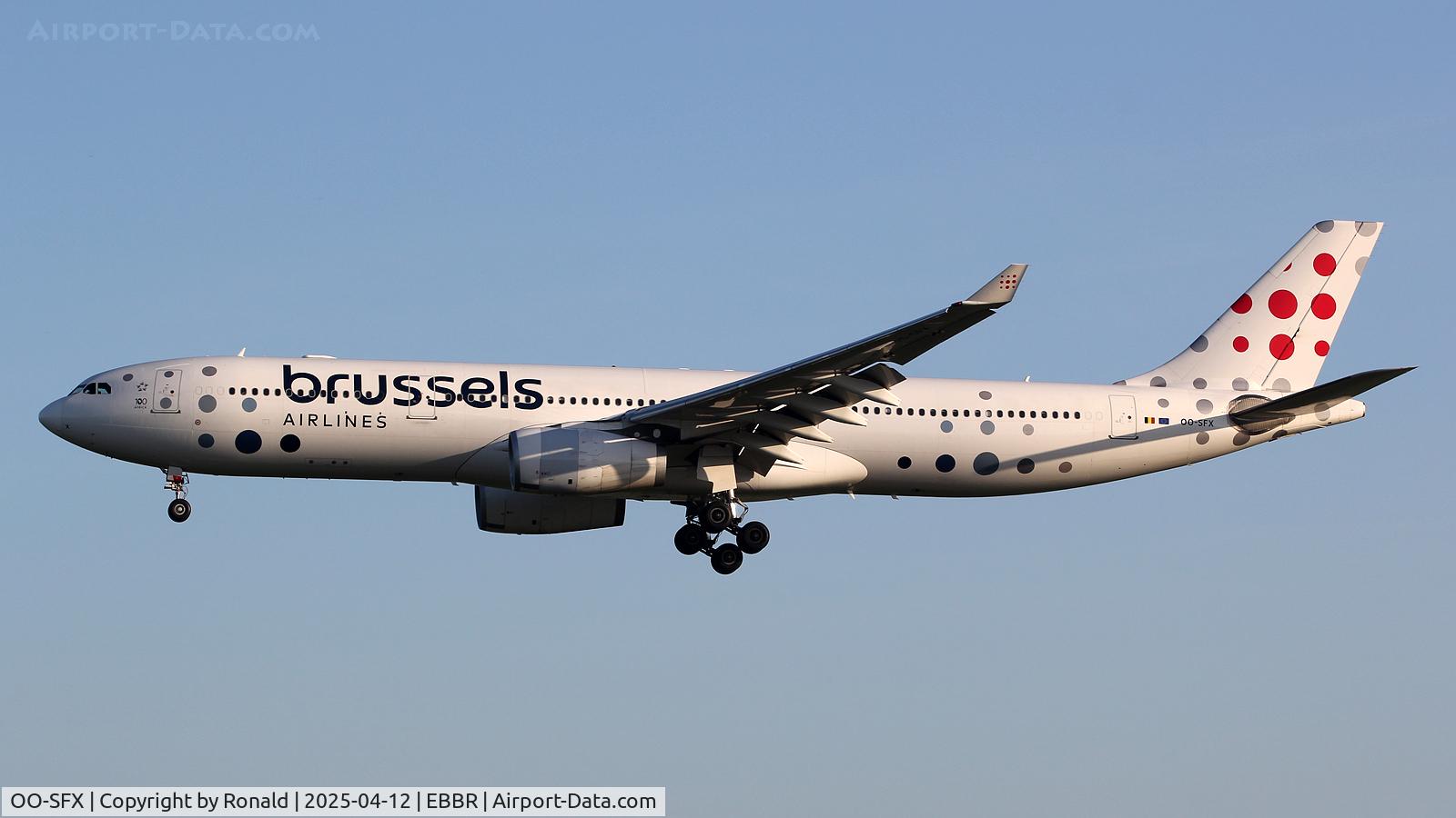 OO-SFX, 2010 Airbus A330-343X C/N 1085, at ebbr