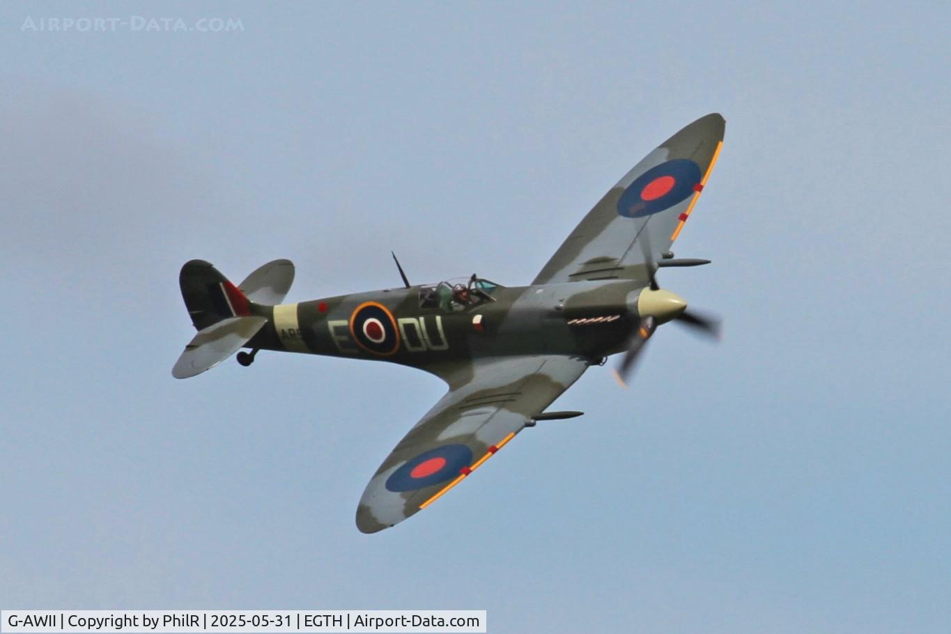 G-AWII, 1942 Supermarine 349 Spitfire LF.Vc C/N WASP/20/223, AR501 (G-AWII) 1942 Vickers Supermarine (Westland) Spitfire Vc Military Day Old Warden 