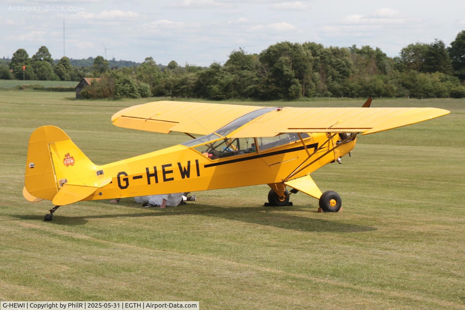 G-HEWI, 1944 Piper L-4J Grasshopper (J3C-65D) C/N 12566, G-HEWI 1944 Piper J3C-65 Cub Military Day Old Warden