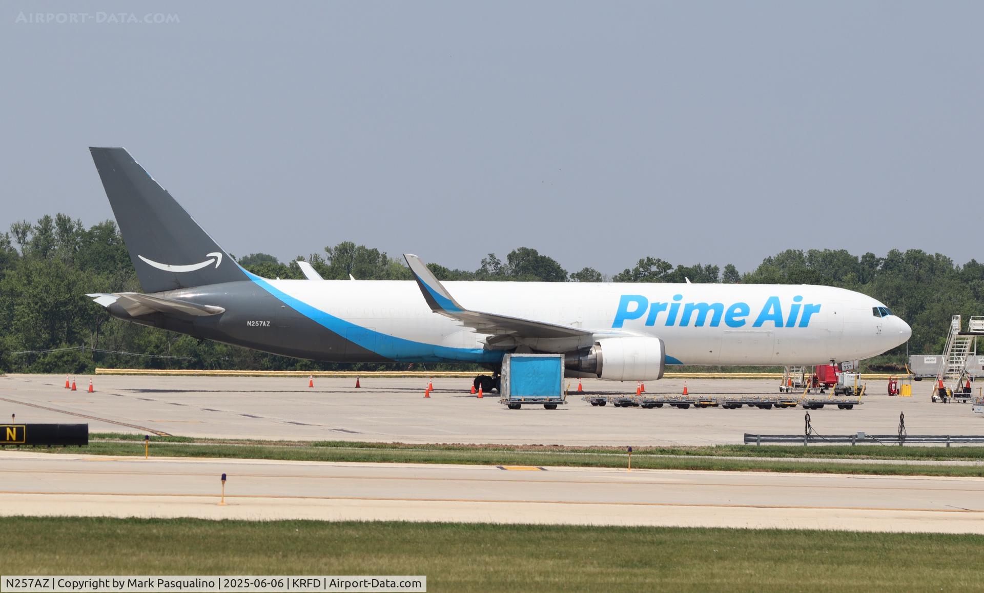 N257AZ, 1999 Boeing 767-323/ER(BDSF) C/N 29605, Boeing 767-323/ER(BDSF)