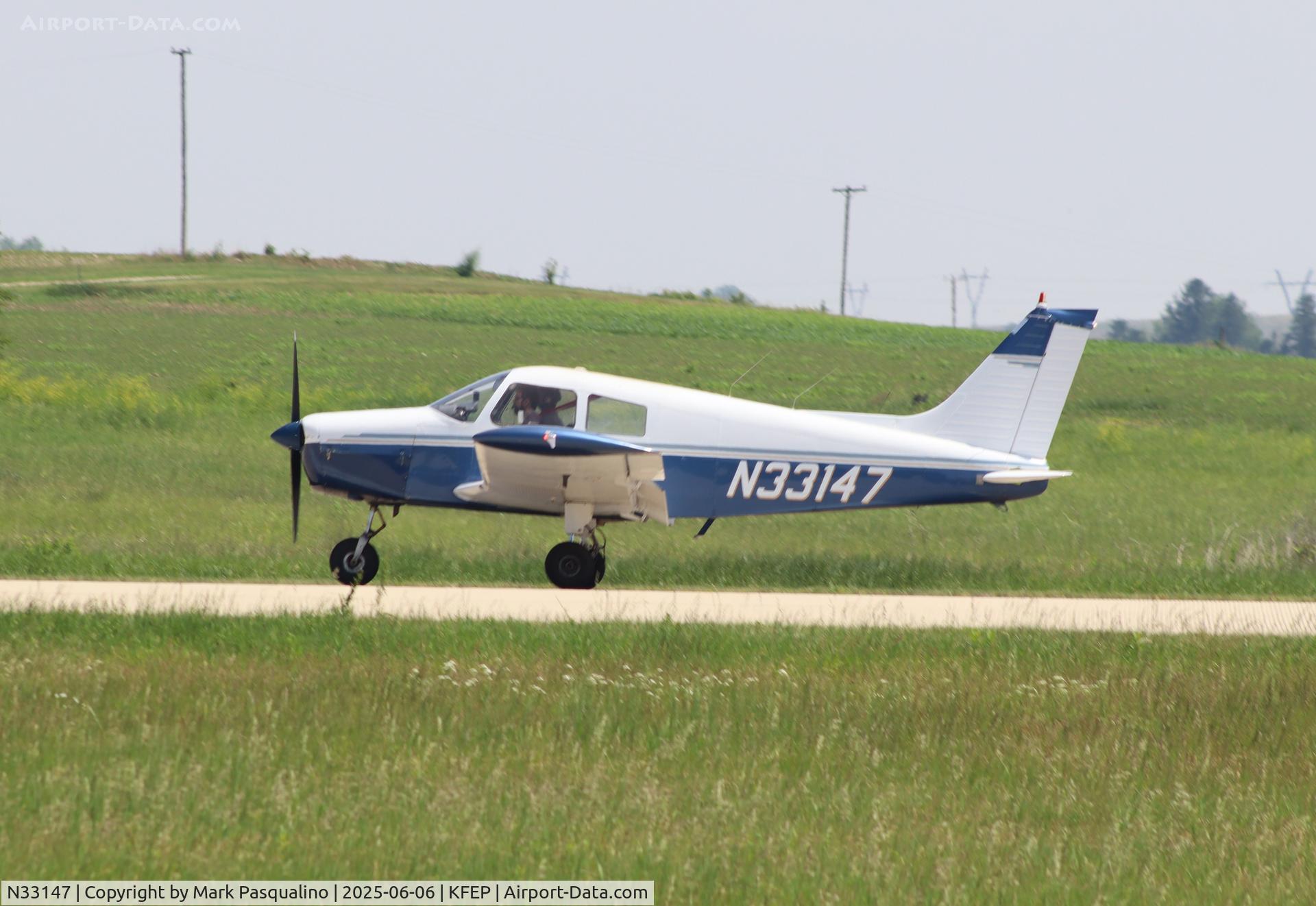 N33147, 1975 Piper PA-28-140 C/N 28-7525163, Piper PA-28-140
