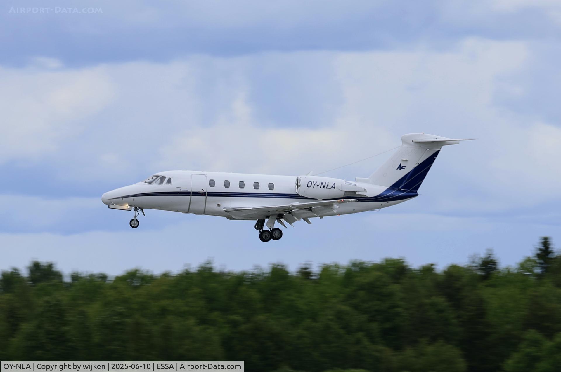 OY-NLA, 1984 Cessna 650 Citation III C/N 650-0070, Rwy 26