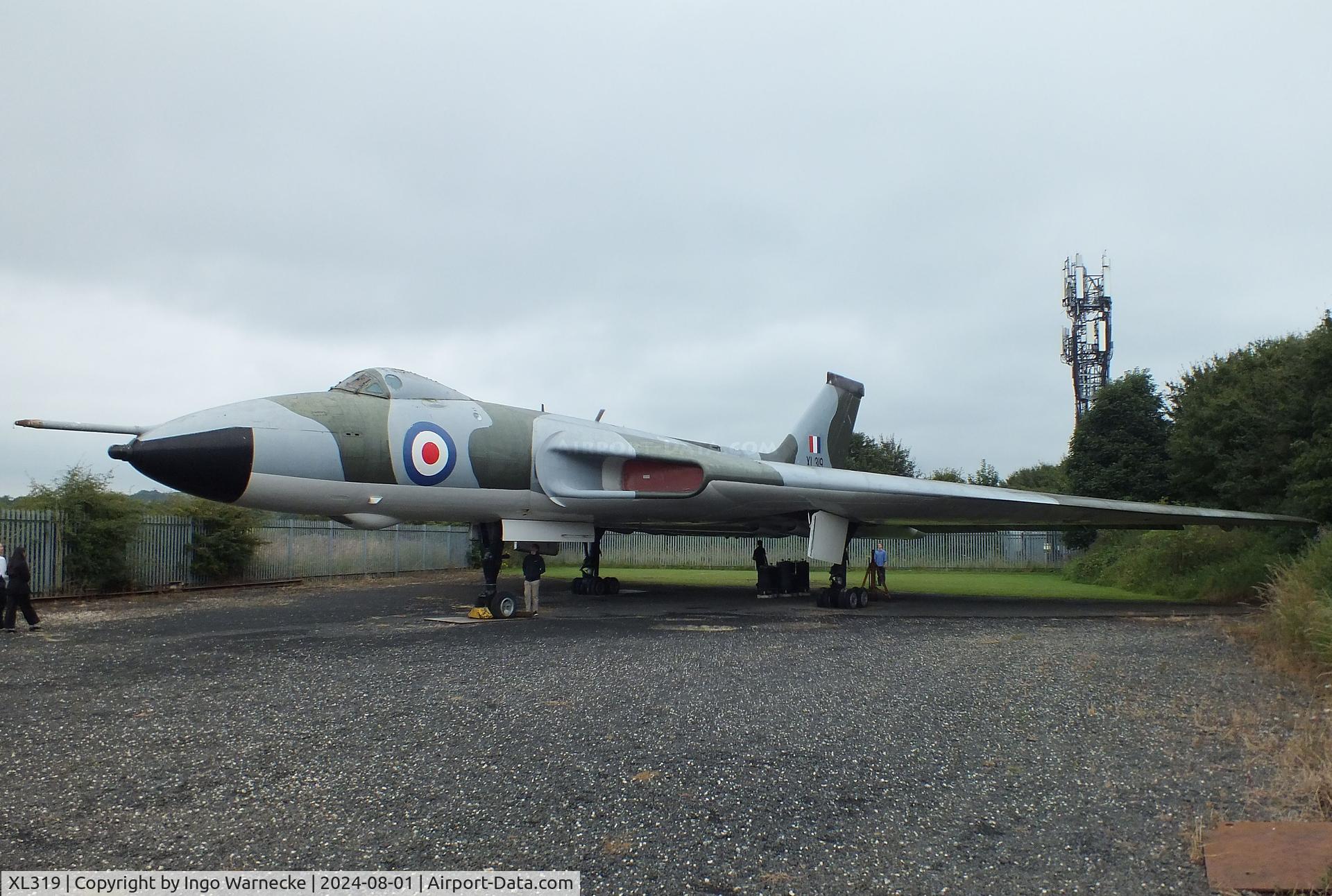 XL319, 1961 Avro Vulcan B.2 C/N Set 28, Avro Vulcan B2 at the NELSAM, Sunderland