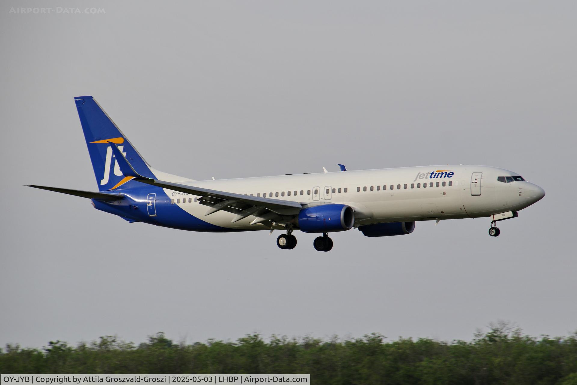 OY-JYB, 2012 Boeing 737-8KN C/N 40254, LHBP - Budapest Liszt Ferenc International Airport, Budapest, Hungary