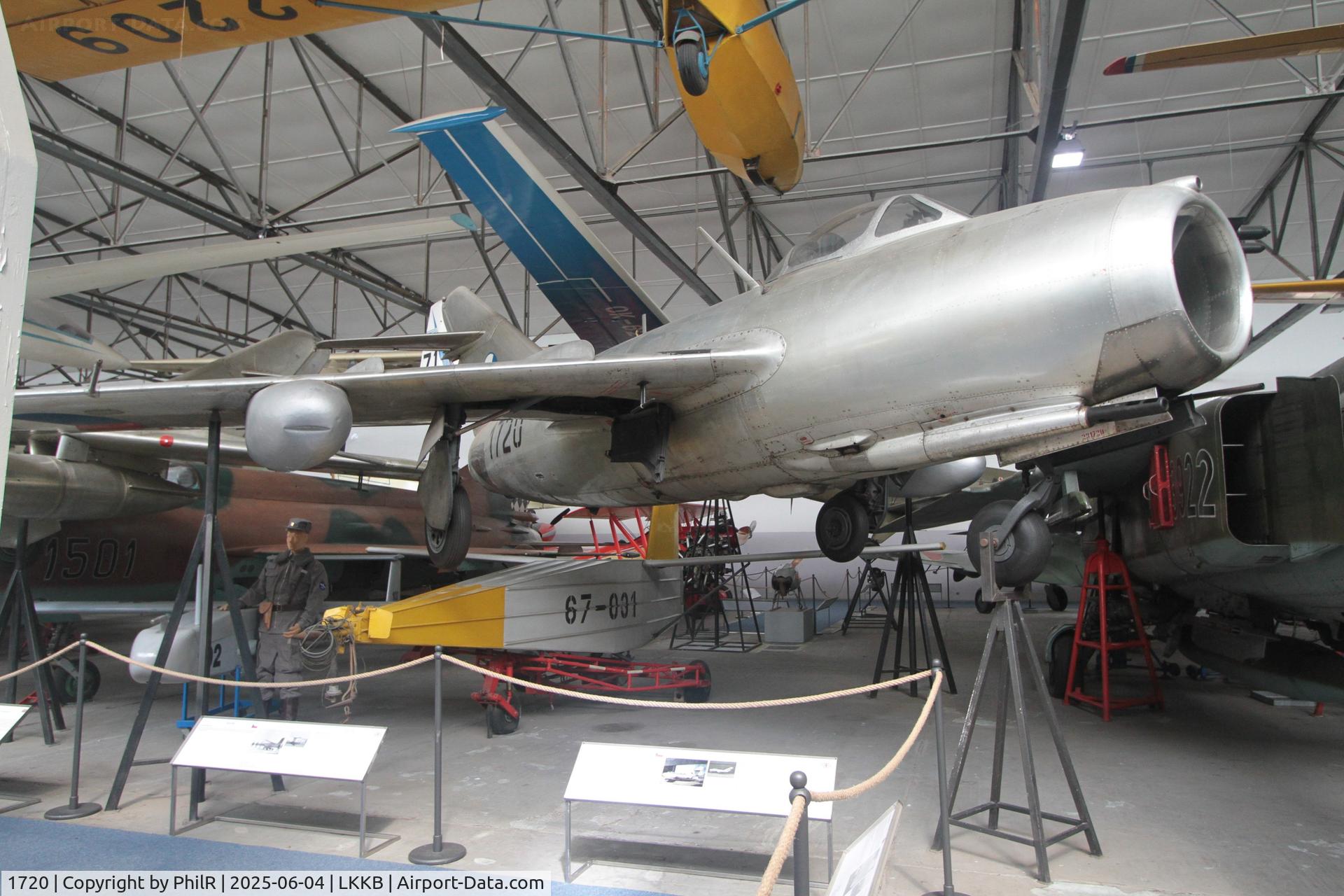 1720, Mikoyan-Gurevich MiG-15 C/N 231720, 1720 1953 Mikoyan-Gurevich MiG-15SB Kbely Aviation Museum