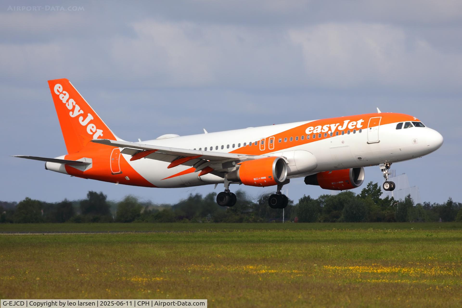 G-EJCD, 2009 Airbus A320-214 C/N 3945, Copenhagen 11.6.2025
