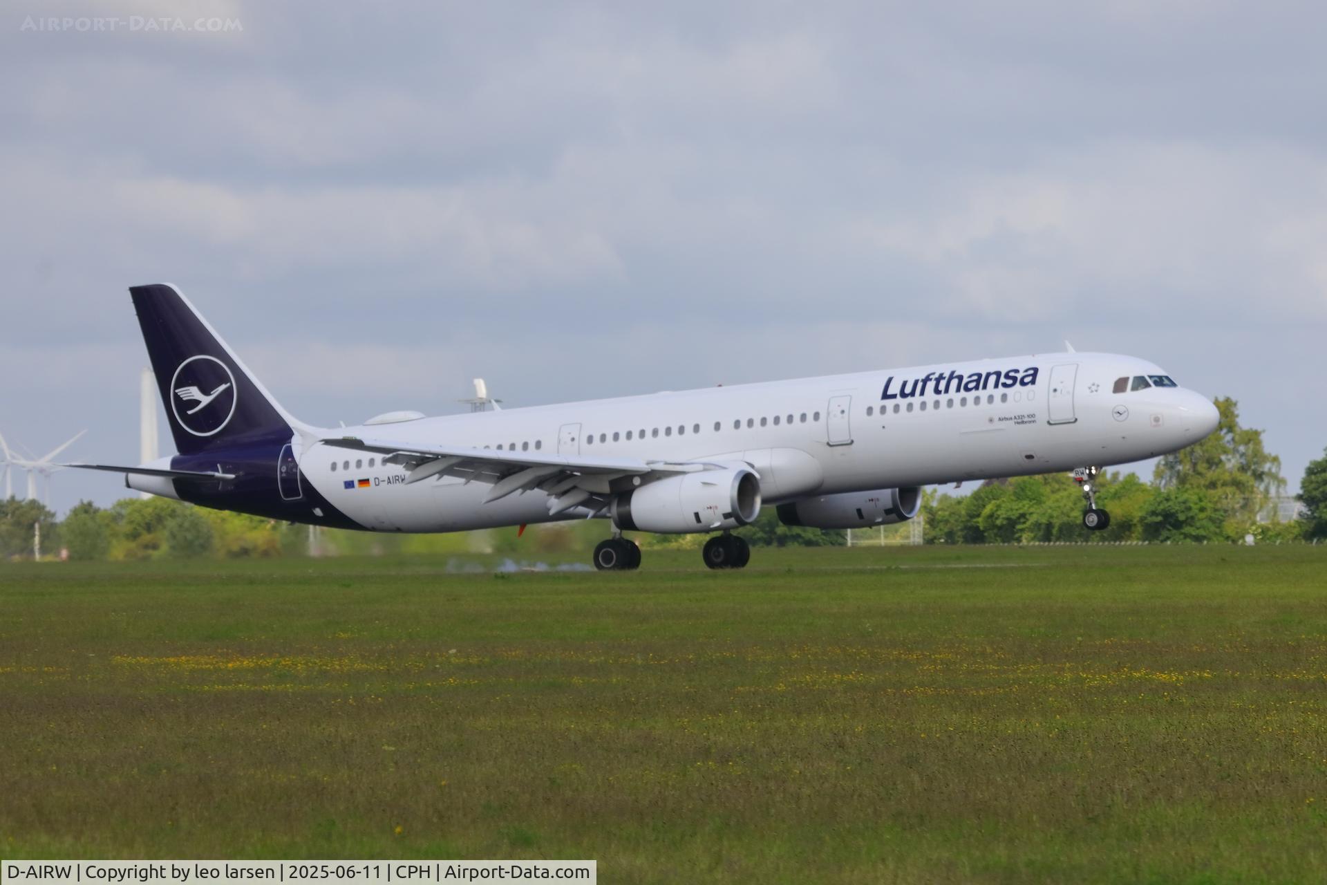 D-AIRW, 1997 Airbus A321-131 C/N 0699, Copenhagen 11.6.025