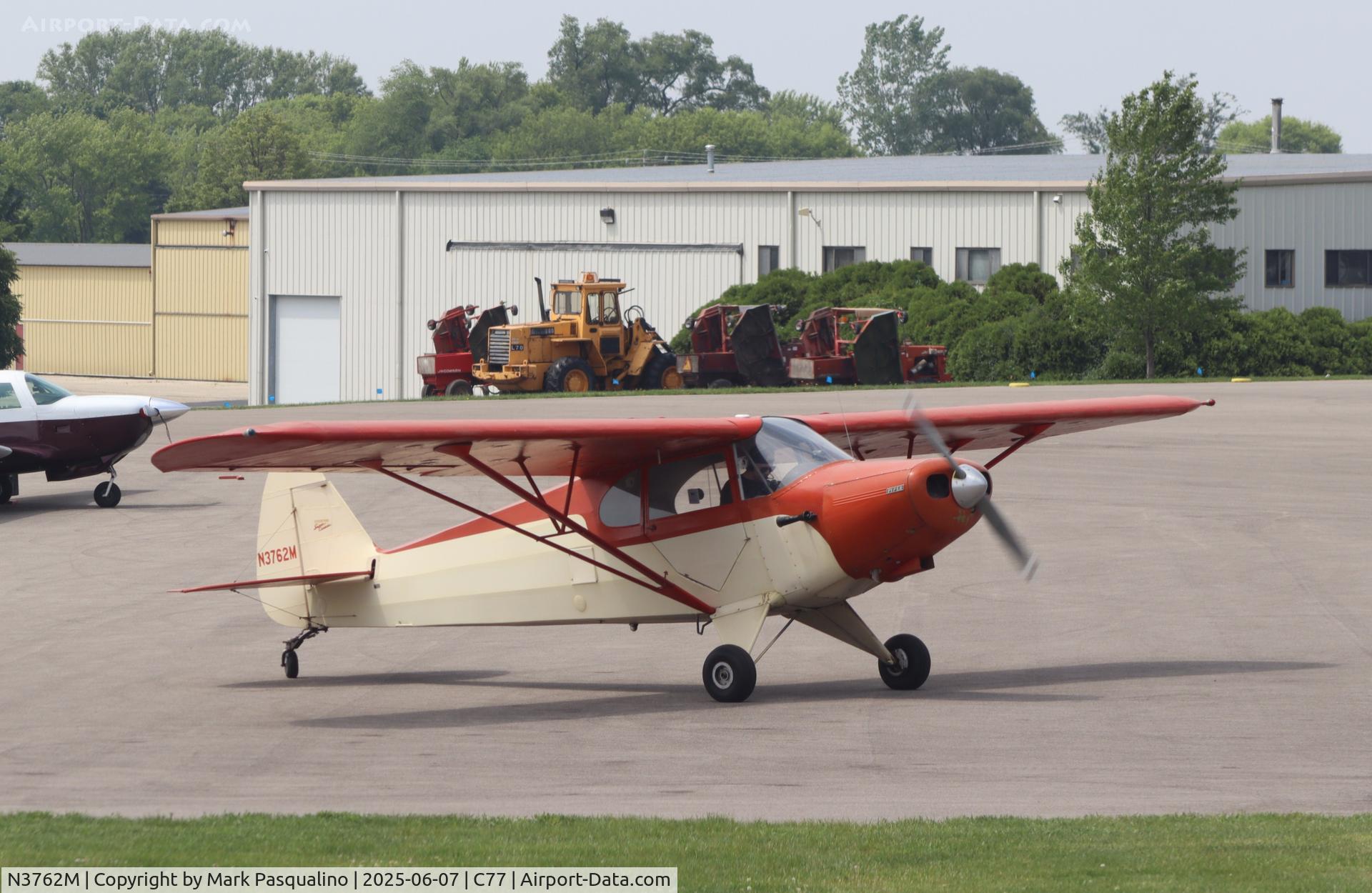 N3762M, 1947 Piper PA-12 Super Cruiser C/N 12-2694, Piper PA-12