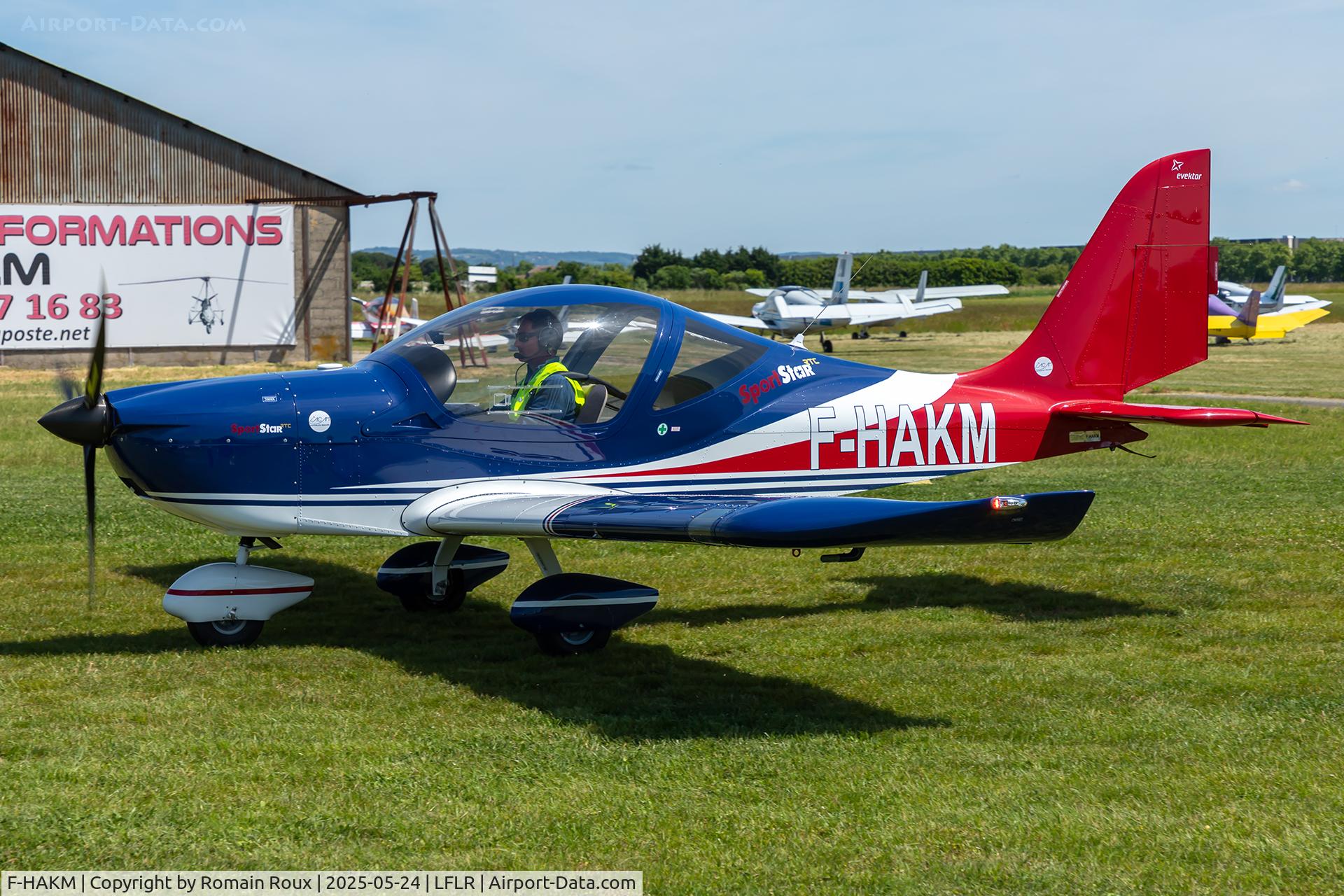 F-HAKM, 2023 Evektor-Aerotechnik Sportstar RTC C/N 2023-2231, Taxiing