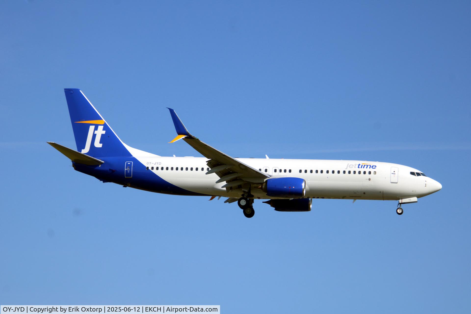 OY-JYD, 2014 Boeing B737-8SA C/N 44221, OY-JYD landing in CPH after the delivery flight from MAD.