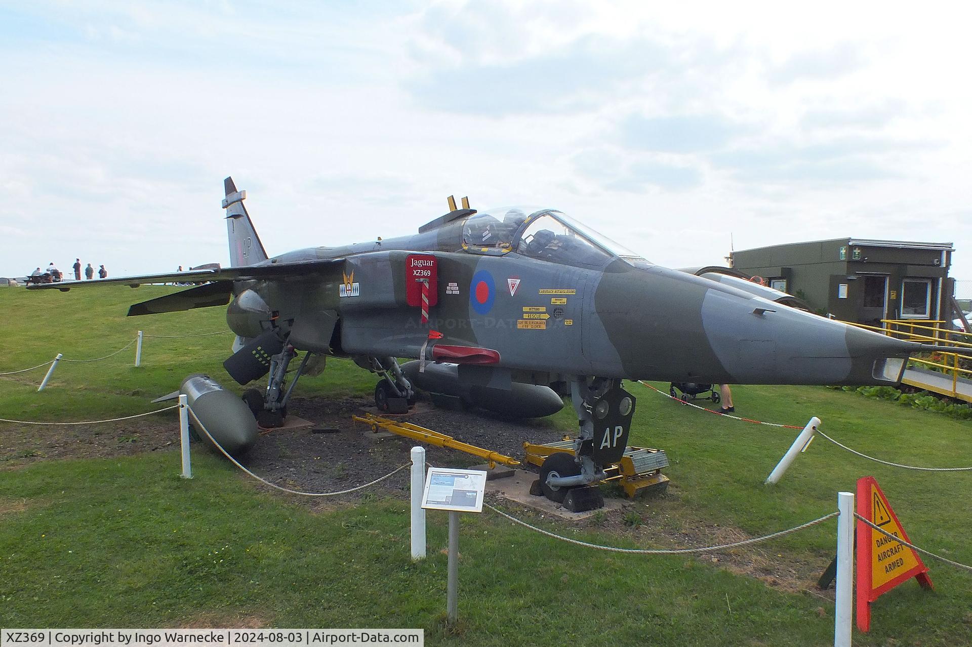 XZ369, 1976 Sepecat Jaguar GR.3A C/N S.136, SEPECAT Jaguar GR3A at the East Midlands Aeropark, Castle Donington