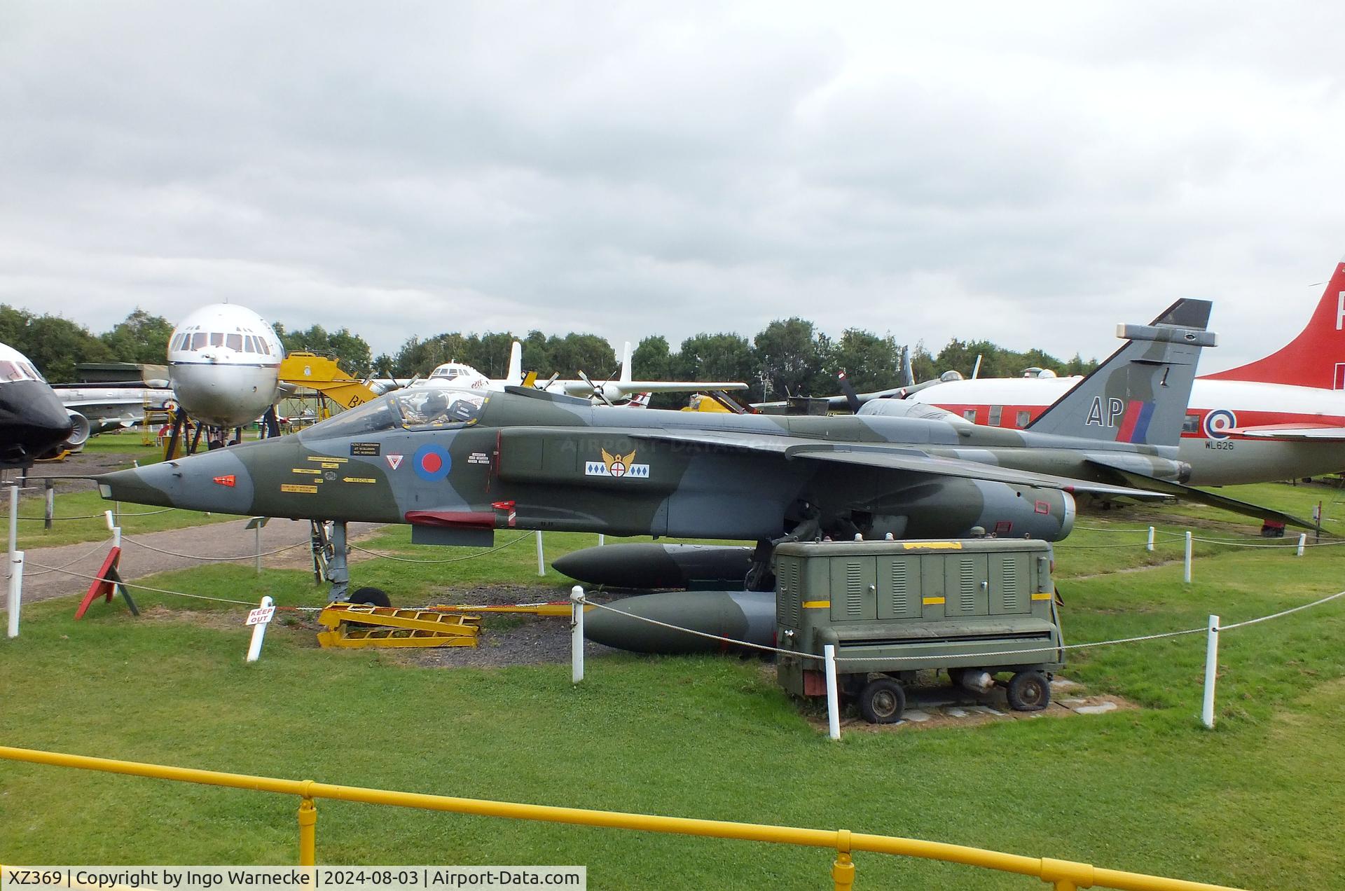XZ369, 1976 Sepecat Jaguar GR.3A C/N S.136, SEPECAT Jaguar GR3A at the East Midlands Aeropark, Castle Donington