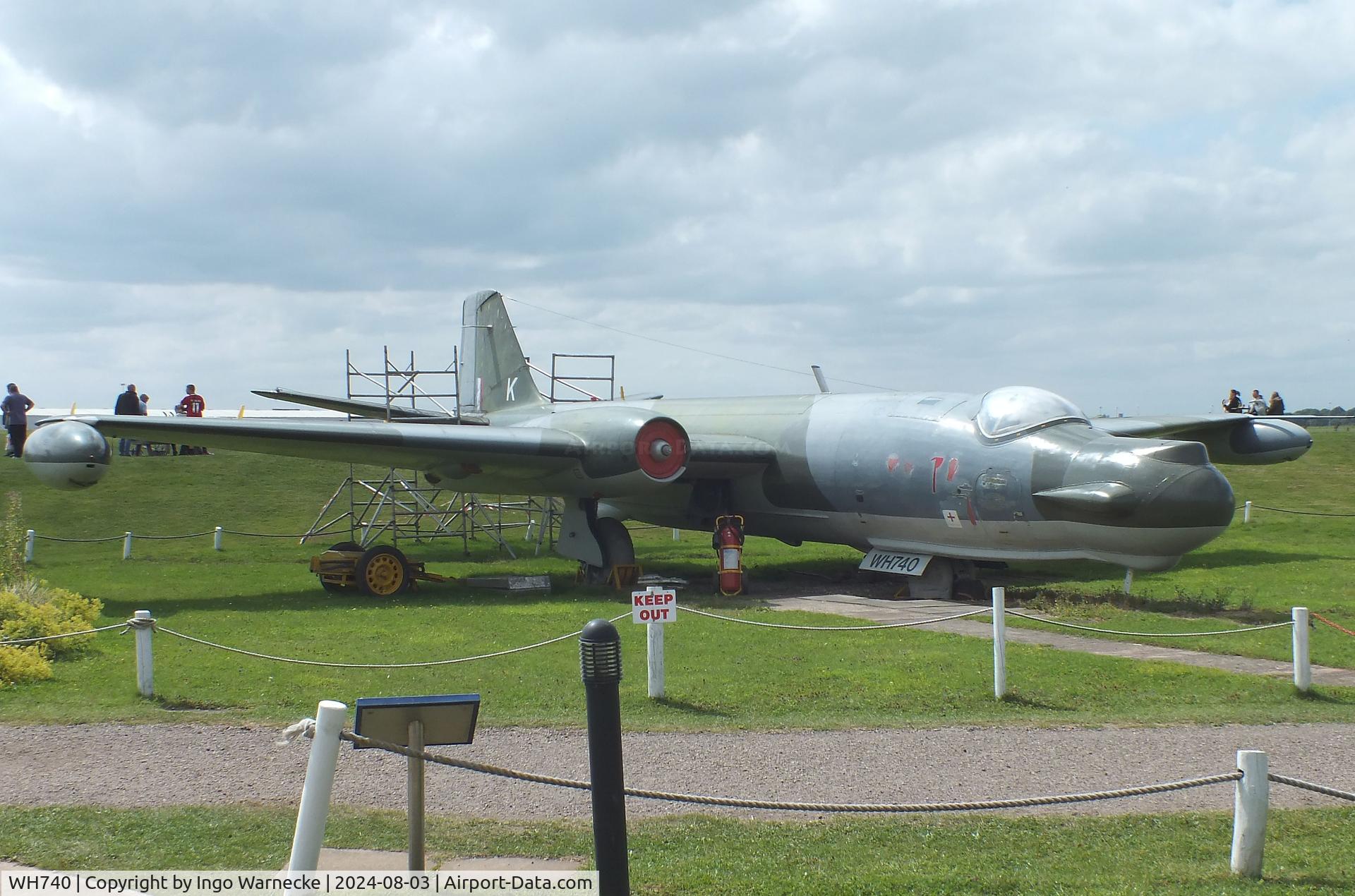 WH740, 1953 English Electric Canberra T.17 C/N Not found WH740, English Electric Canberra T17 at the East Midlands Aeropark, Castle Donington