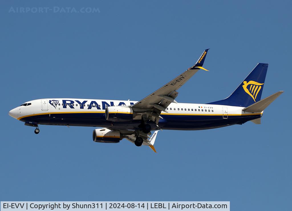EI-EVV, 2012 Boeing 737-8AS C/N 40314, Landing rwy 24R with blended scimitar winglets mounted...