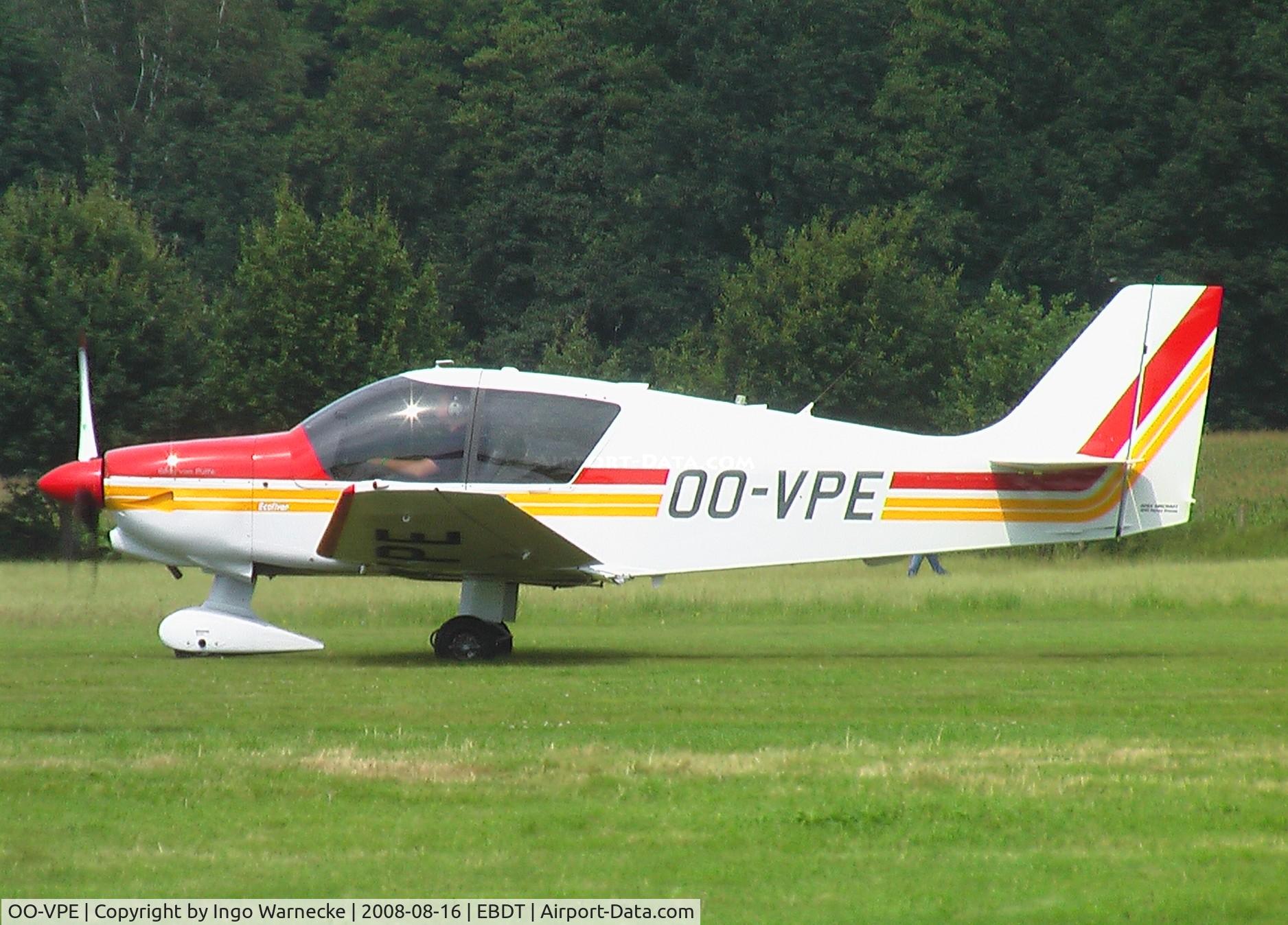 OO-VPE, 2006 Robin DR-400-140B Major C/N 2598, Robin DR.400-140B Dauphin Major at the 2008 Fly-in Diest airfield
