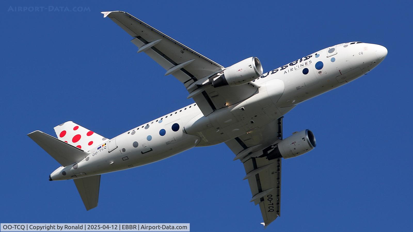 OO-TCQ, 2003 Airbus A320-214 C/N 2114, at ebbr