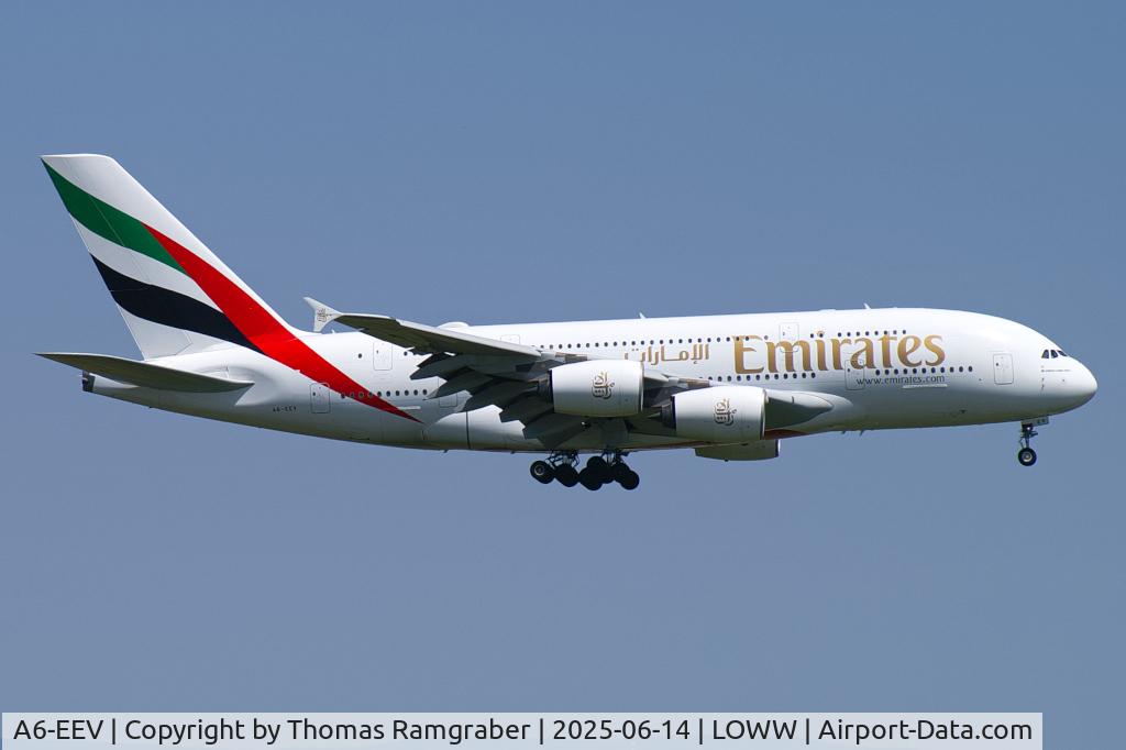 A6-EEV, 2013 Airbus A380-861 C/N 150, Emirates Airbus A380