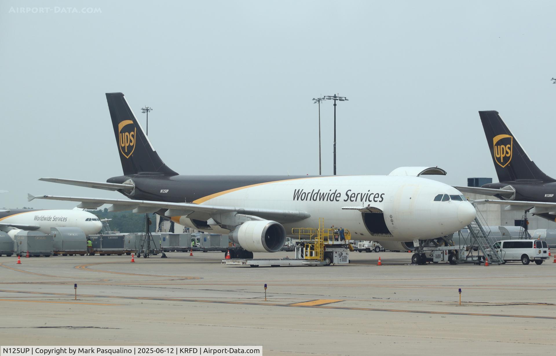 N125UP, 2000 Airbus A300F4-622R(F) C/N 0809, Airbus A300F4-300R