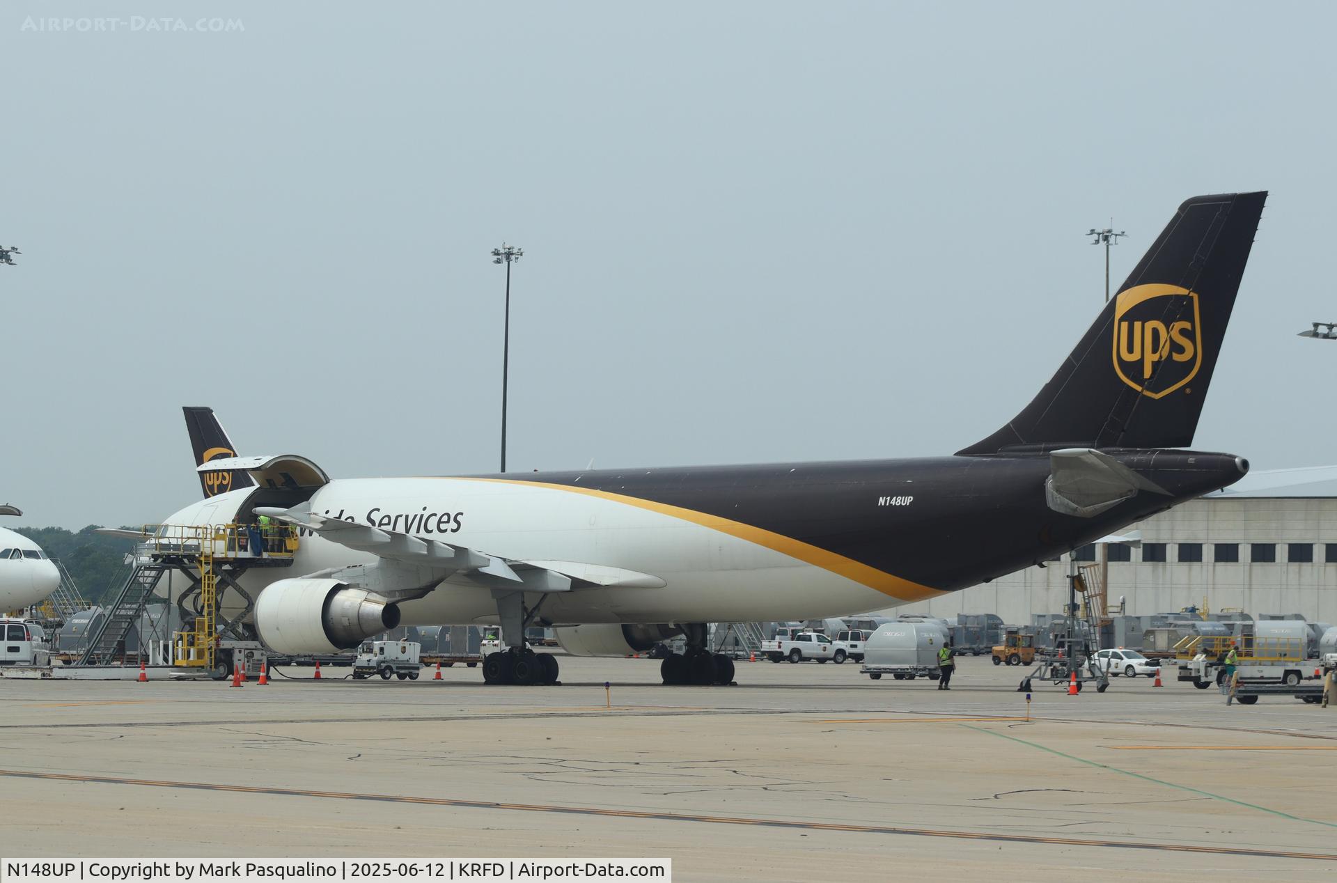 N148UP, 2003 Airbus A300F4-622R(F) C/N 0831, Airbus A300F4-622R
