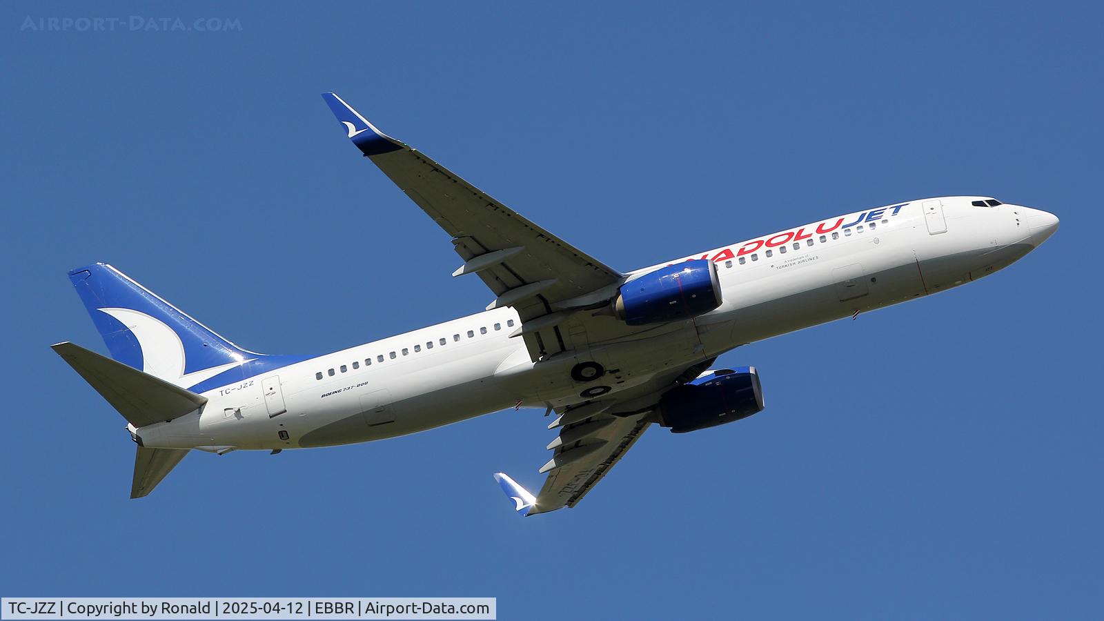 TC-JZZ, 2018 Boeing 737-8KV C/N 60176, at ebbr