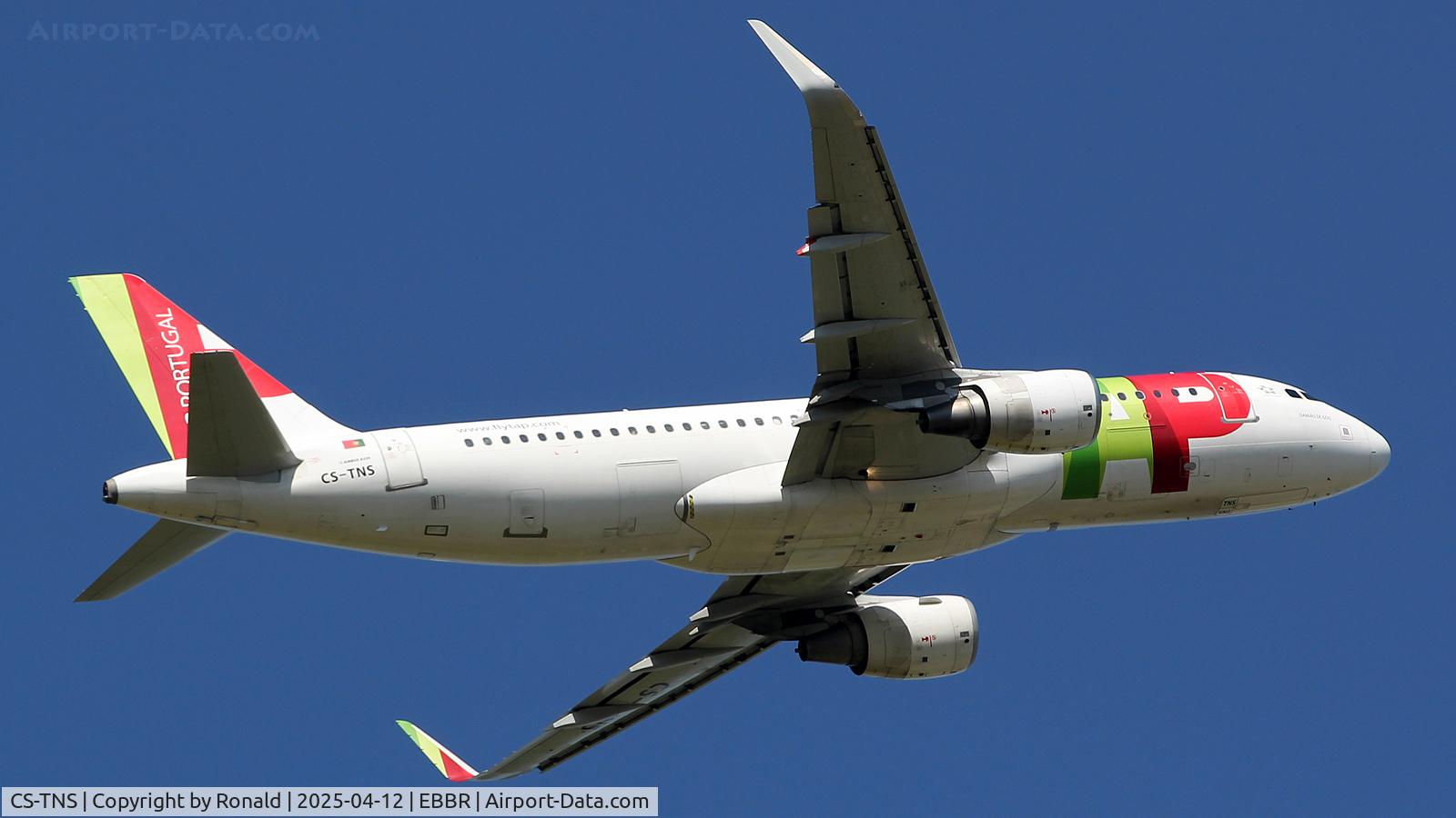 CS-TNS, 2009 Airbus A320-214 C/N 4021, at ebbr