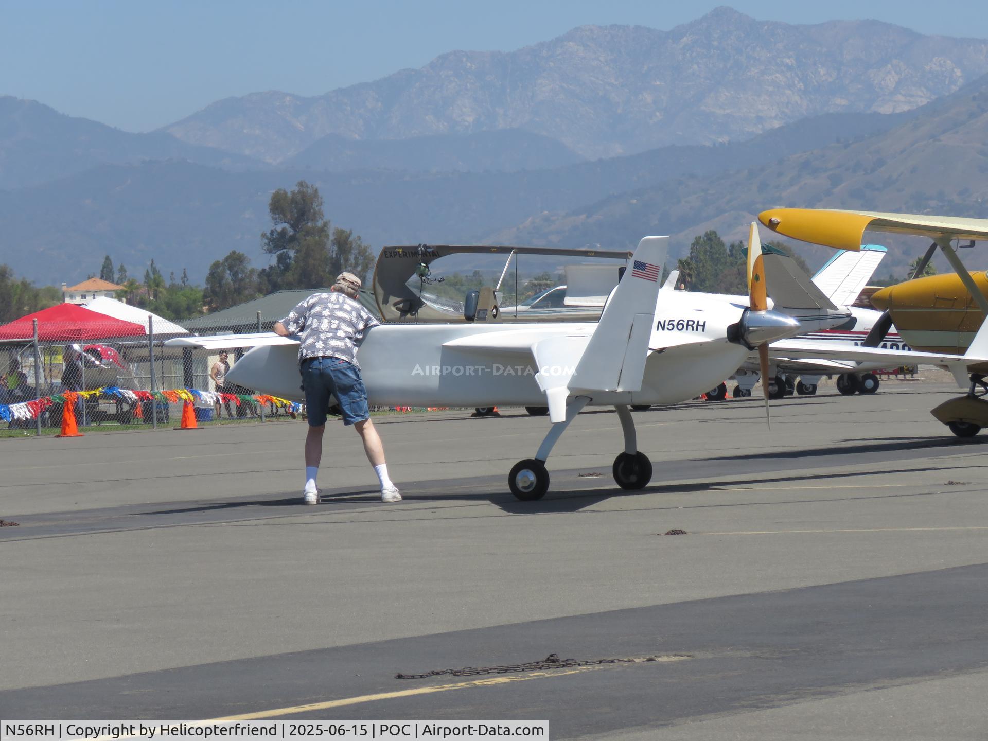 N56RH, 1983 Rutan VariEze C/N 1103, Wheel up, nose being gently lowered