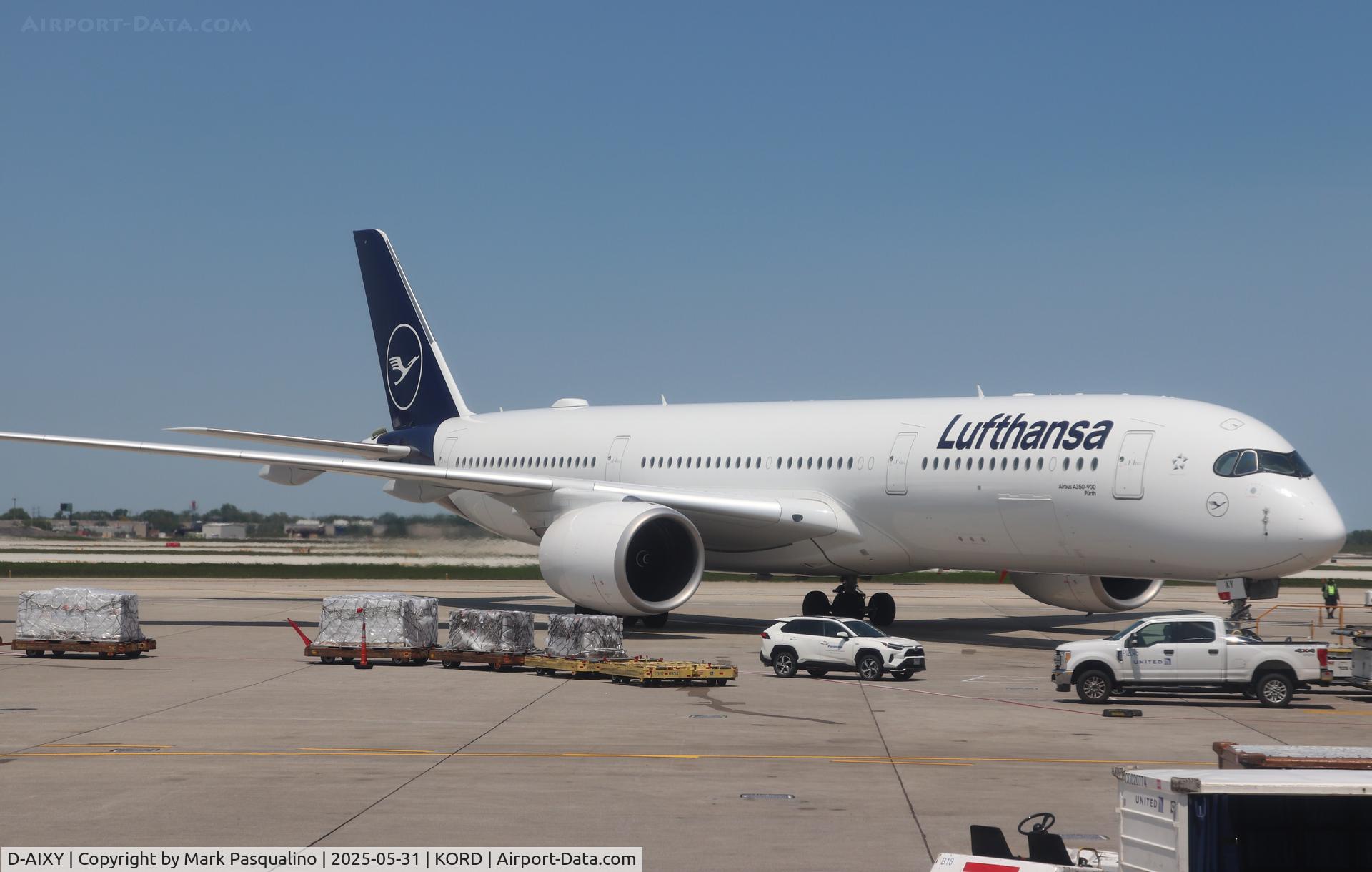 D-AIXY, 2024 Airbus A350-941 C/N 692, Airbus A350-941