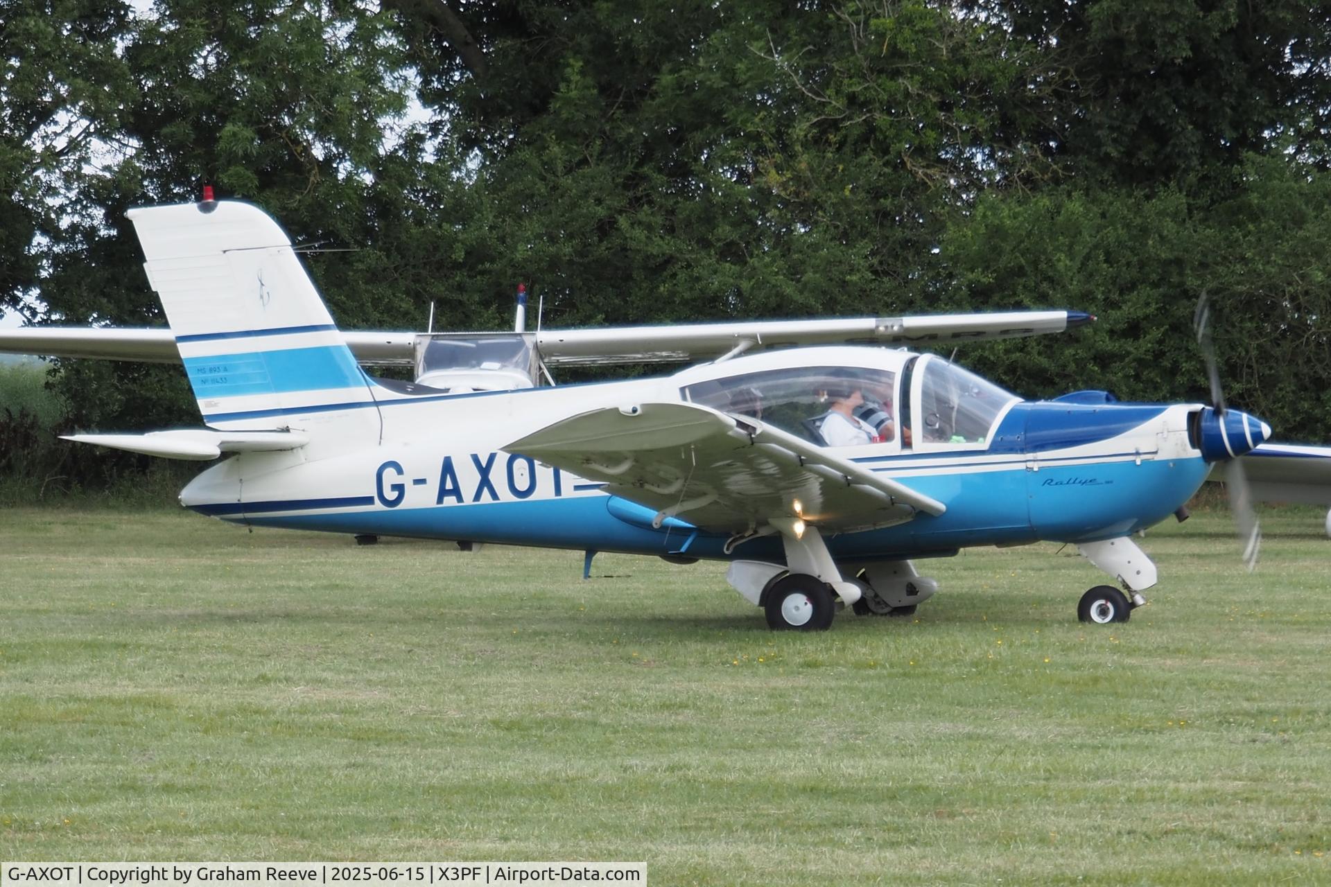 G-AXOT, 1969 Socata MS-893A Rallye Commodore 180 C/N 11433, Just landed at Priory Farm.