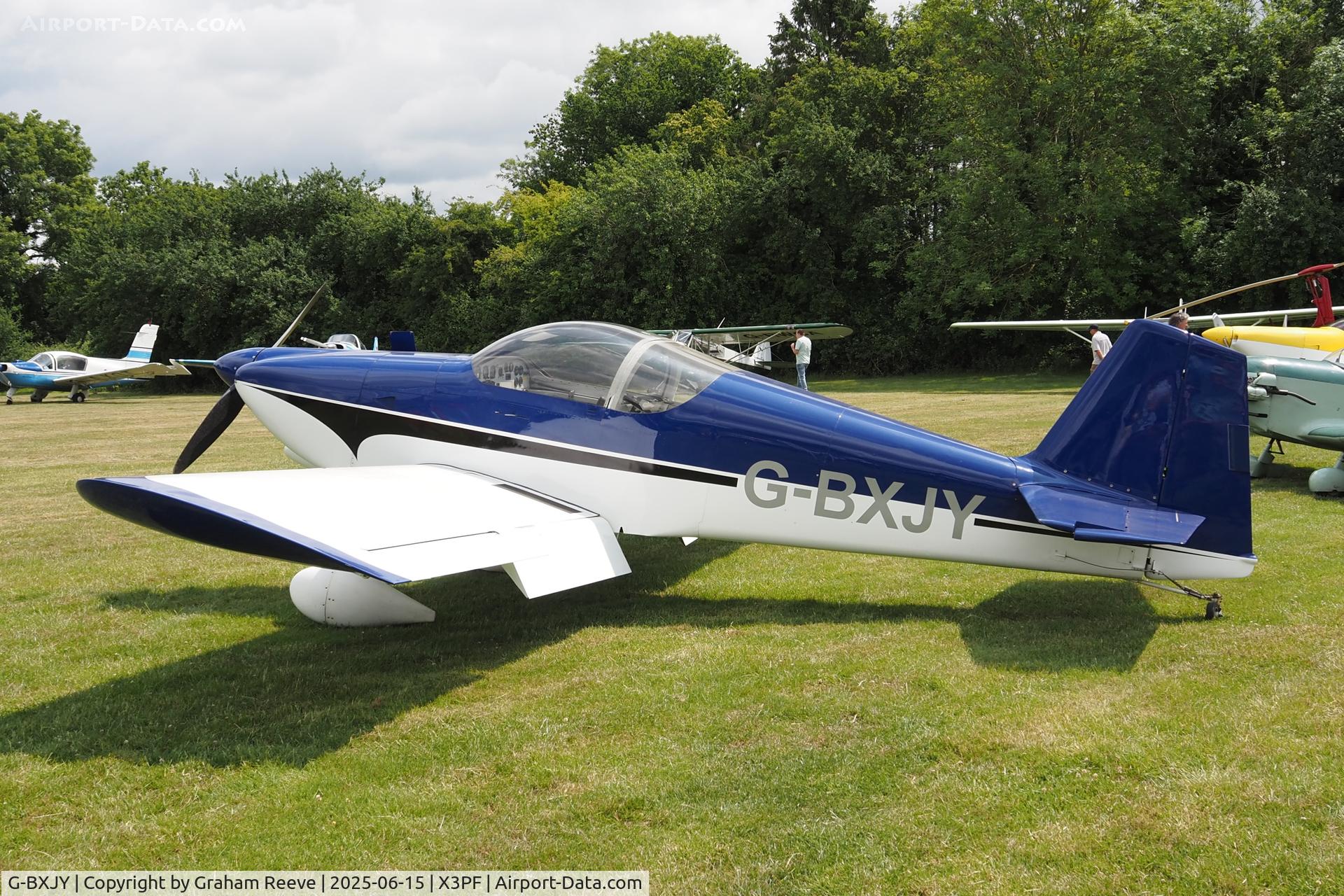 G-BXJY, 1998 Vans RV-6 C/N PFA 181-12447, Parked at Priory Farm.