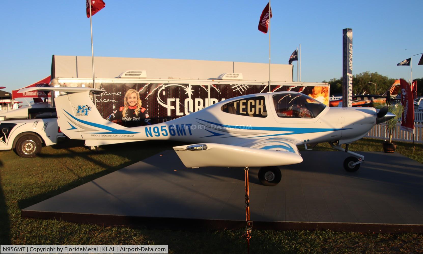 N956MT, 2022 Diamond DA-40 Diamond Star C/N 40.1237, DA40 zx