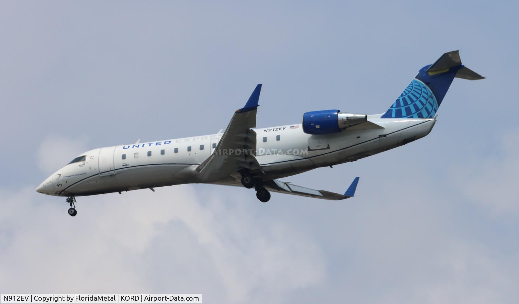 N912EV, 2002 Bombardier CRJ-200LR (CL-600-2B19) C/N 7728, SKW/UE CR2 zx fod-ord