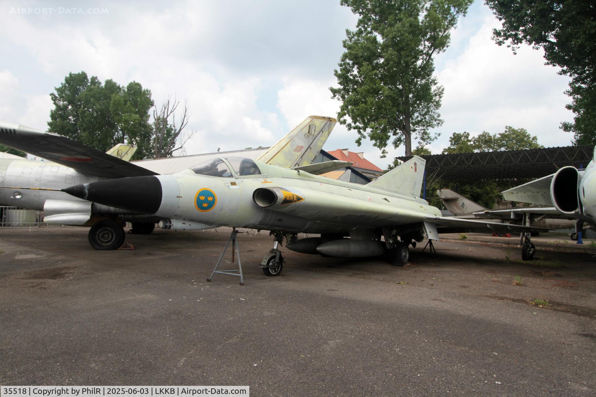 35518, Saab J-35F Draken C/N 35-518, 35518 Saab J35F Draken Kbely Aviation Museum